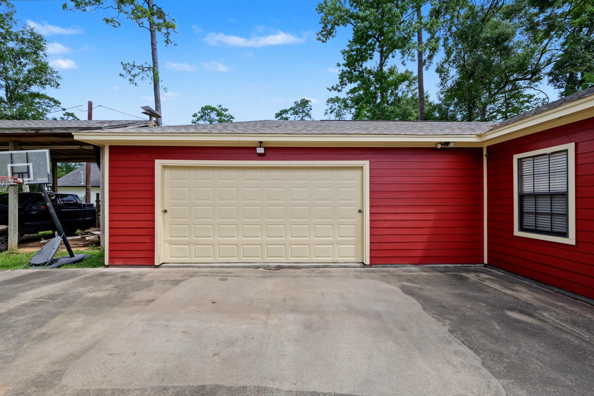 10985 Woods Lane