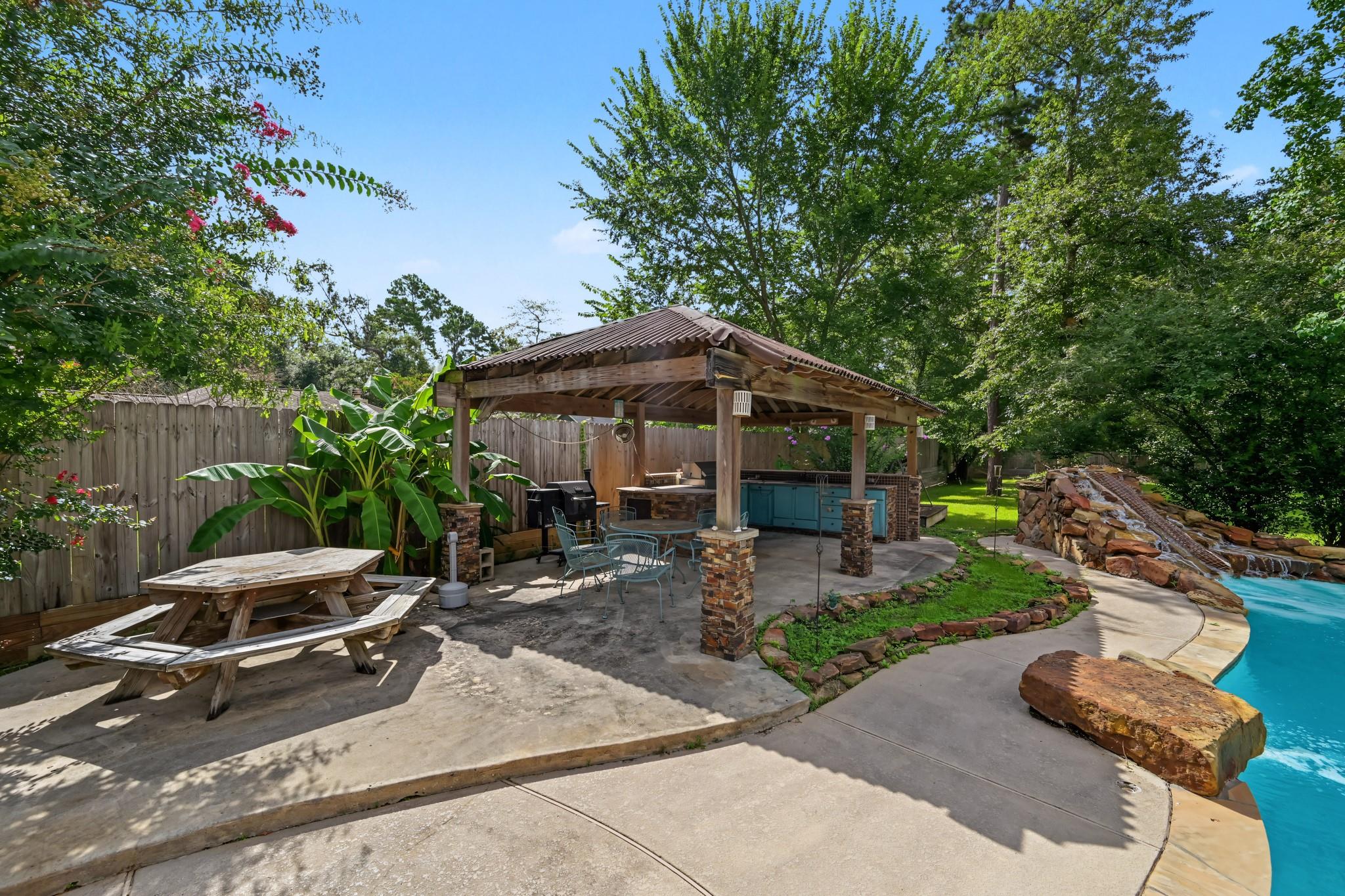 10985 Woods Lane