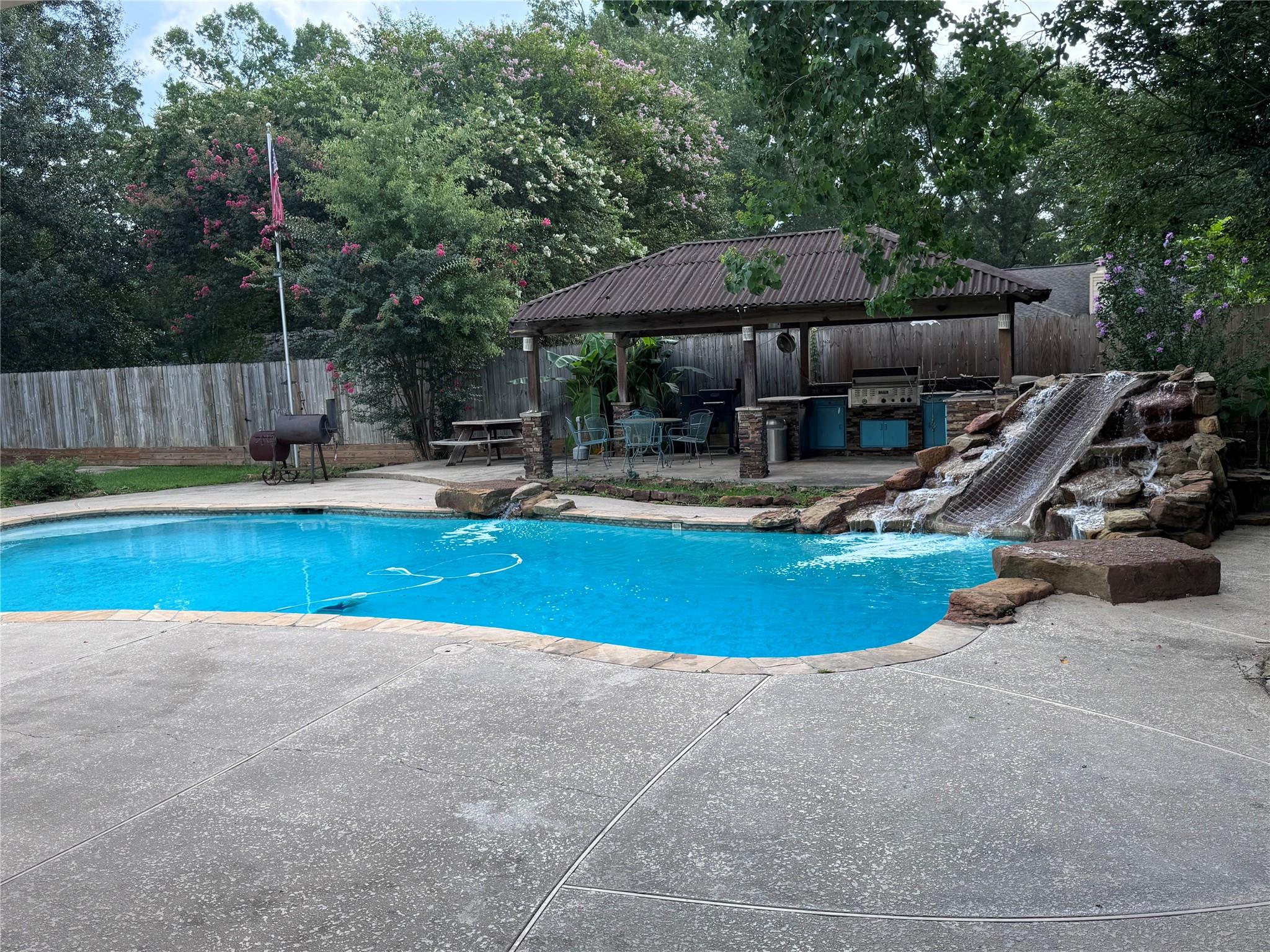 10985 Woods Lane