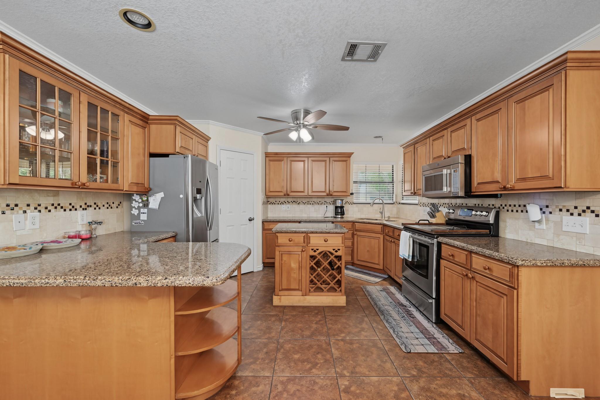 10985 Woods Lane