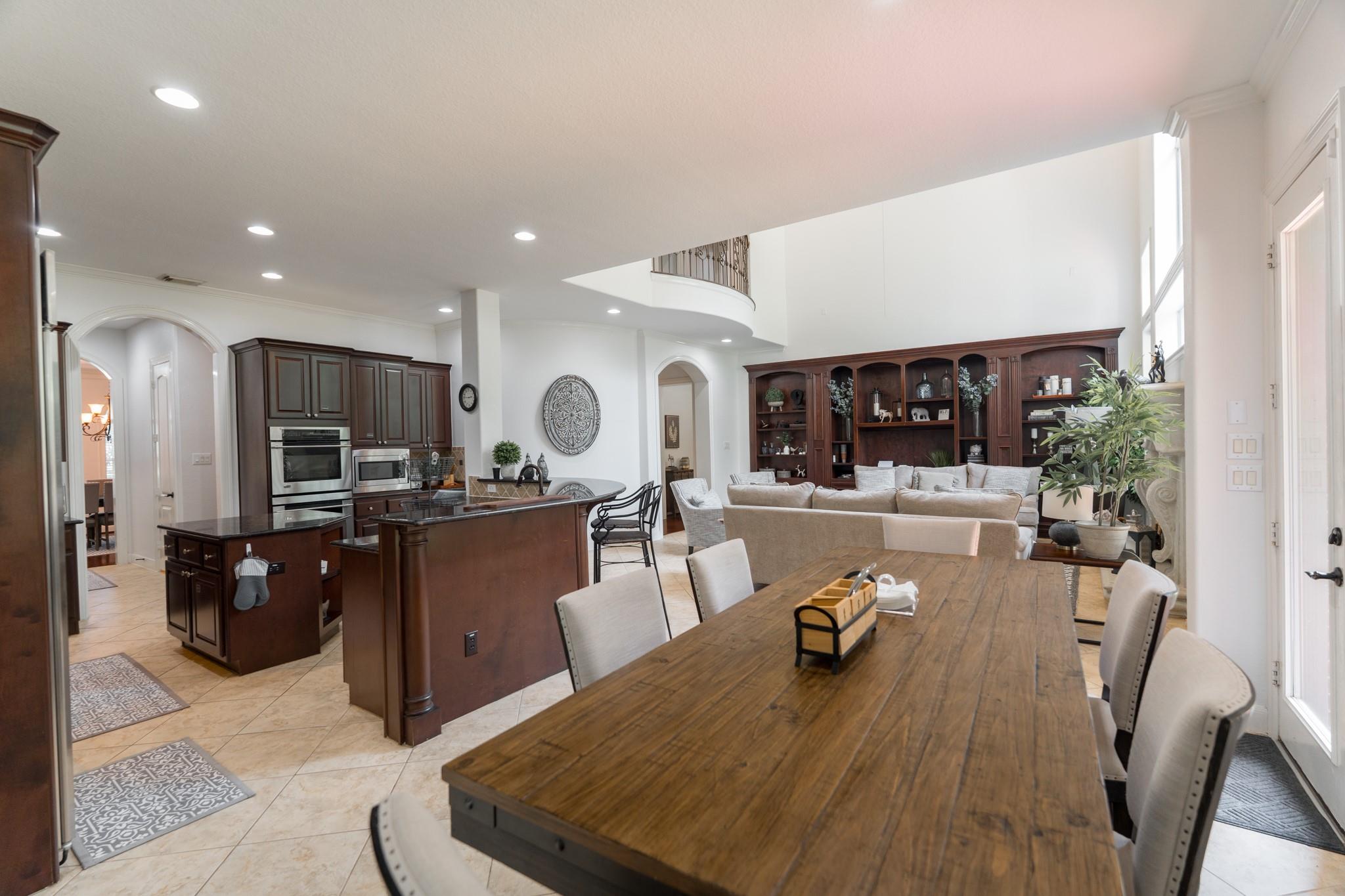 54 N Veilwood Circle, The Woodlands