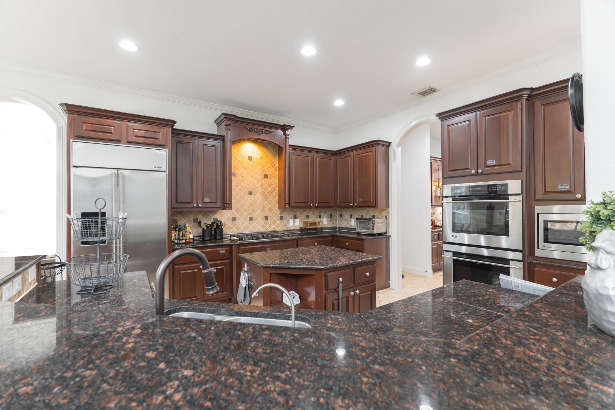 54 N Veilwood Circle, The Woodlands