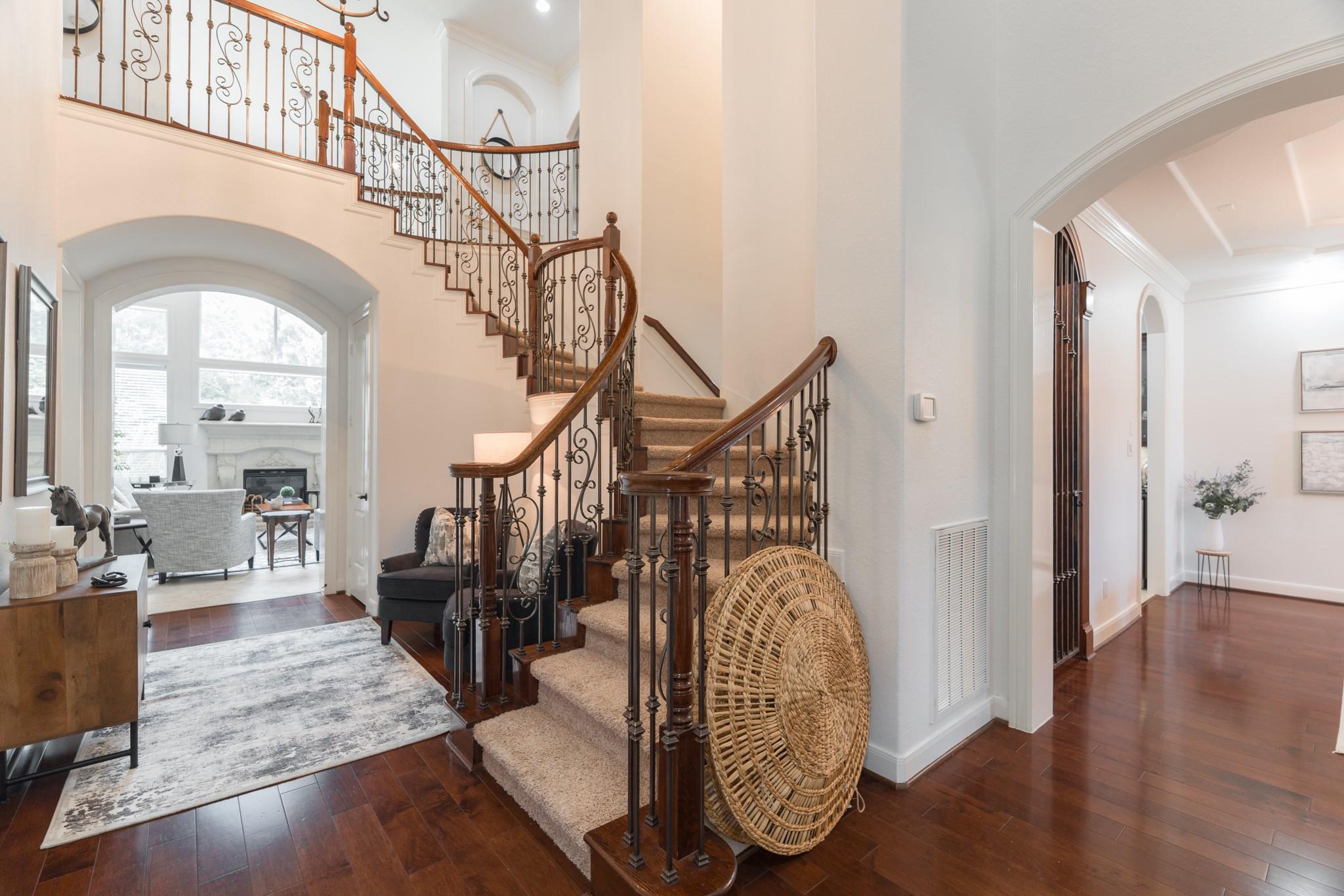 54 N Veilwood Circle, The Woodlands