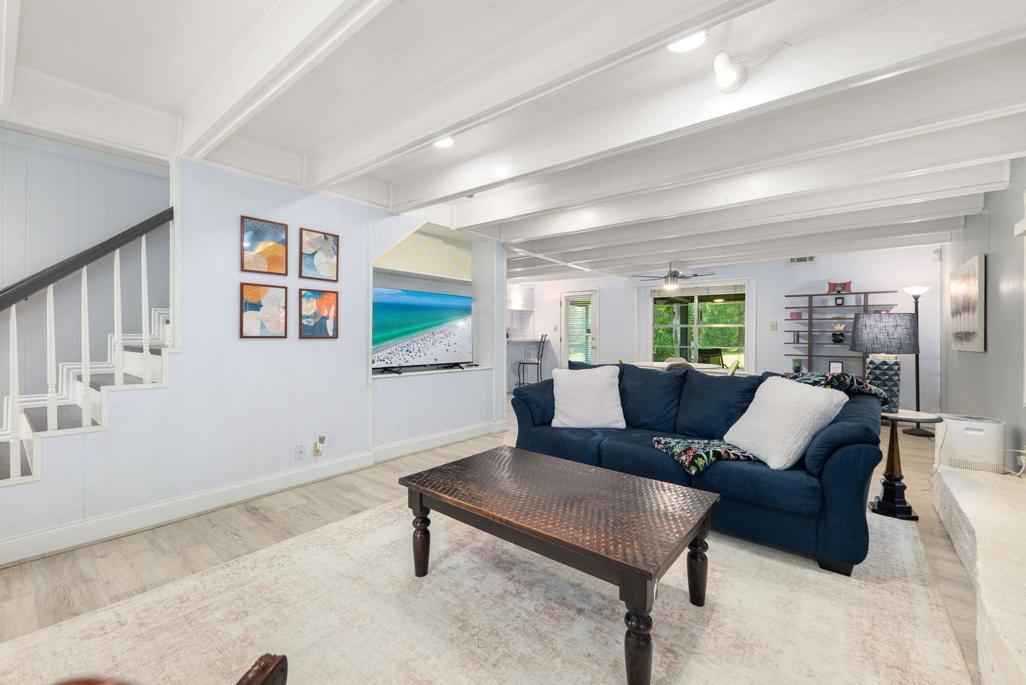 132 Paradise Valley