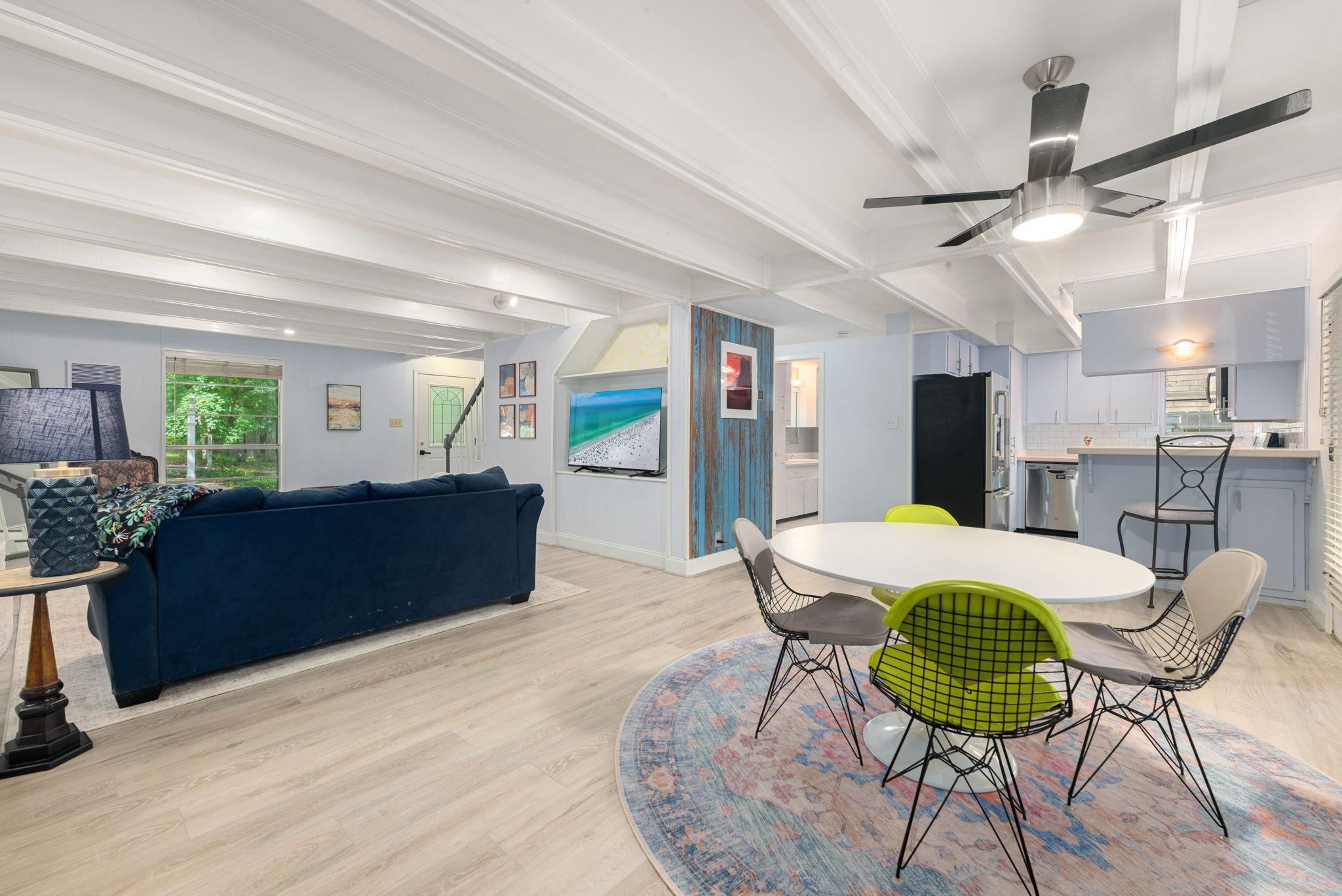 132 Paradise Valley