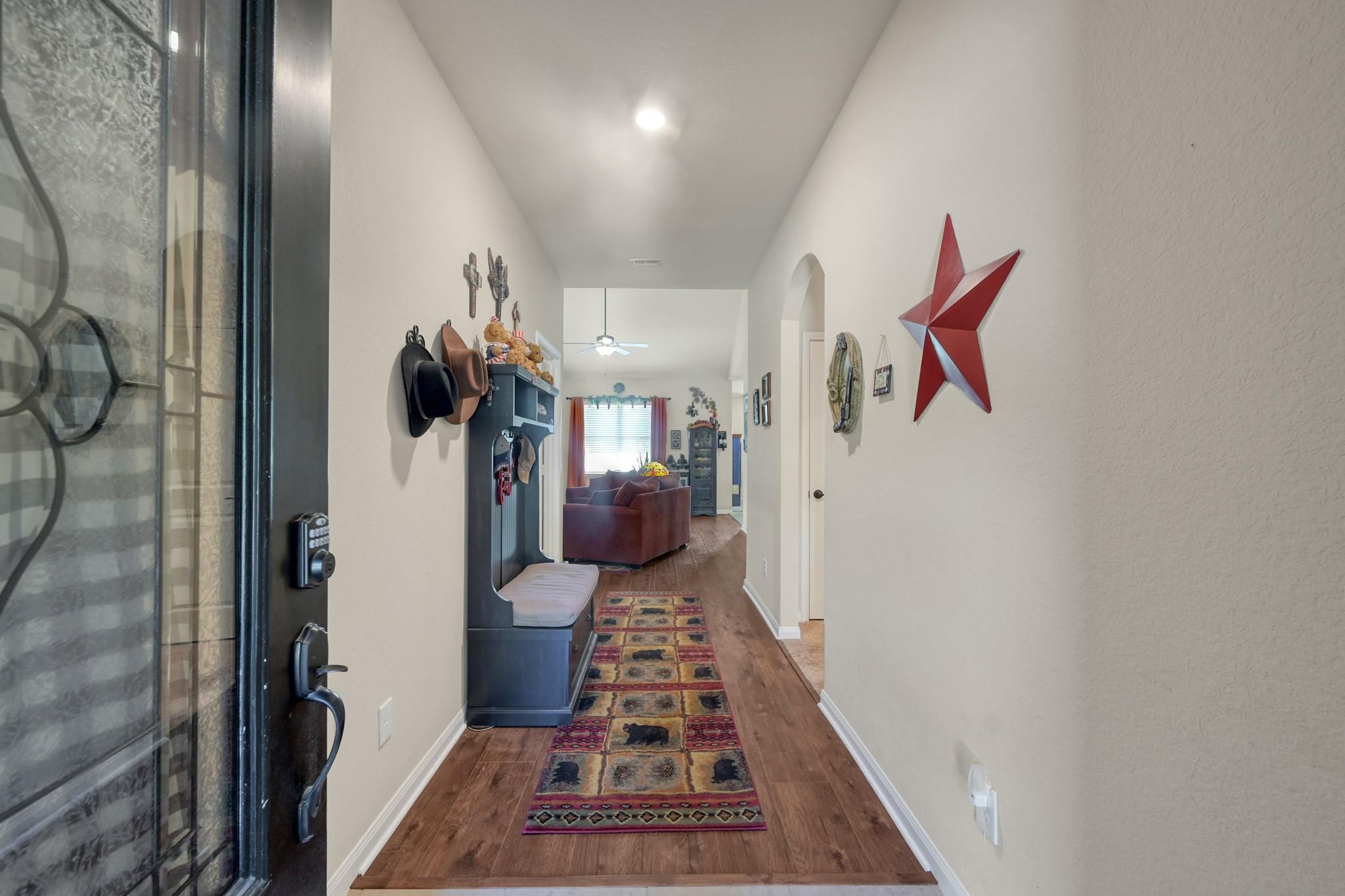 9041 Oval Glass Street