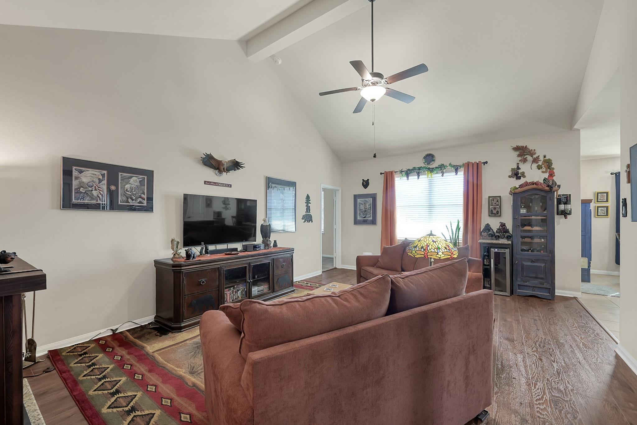 9041 Oval Glass Street