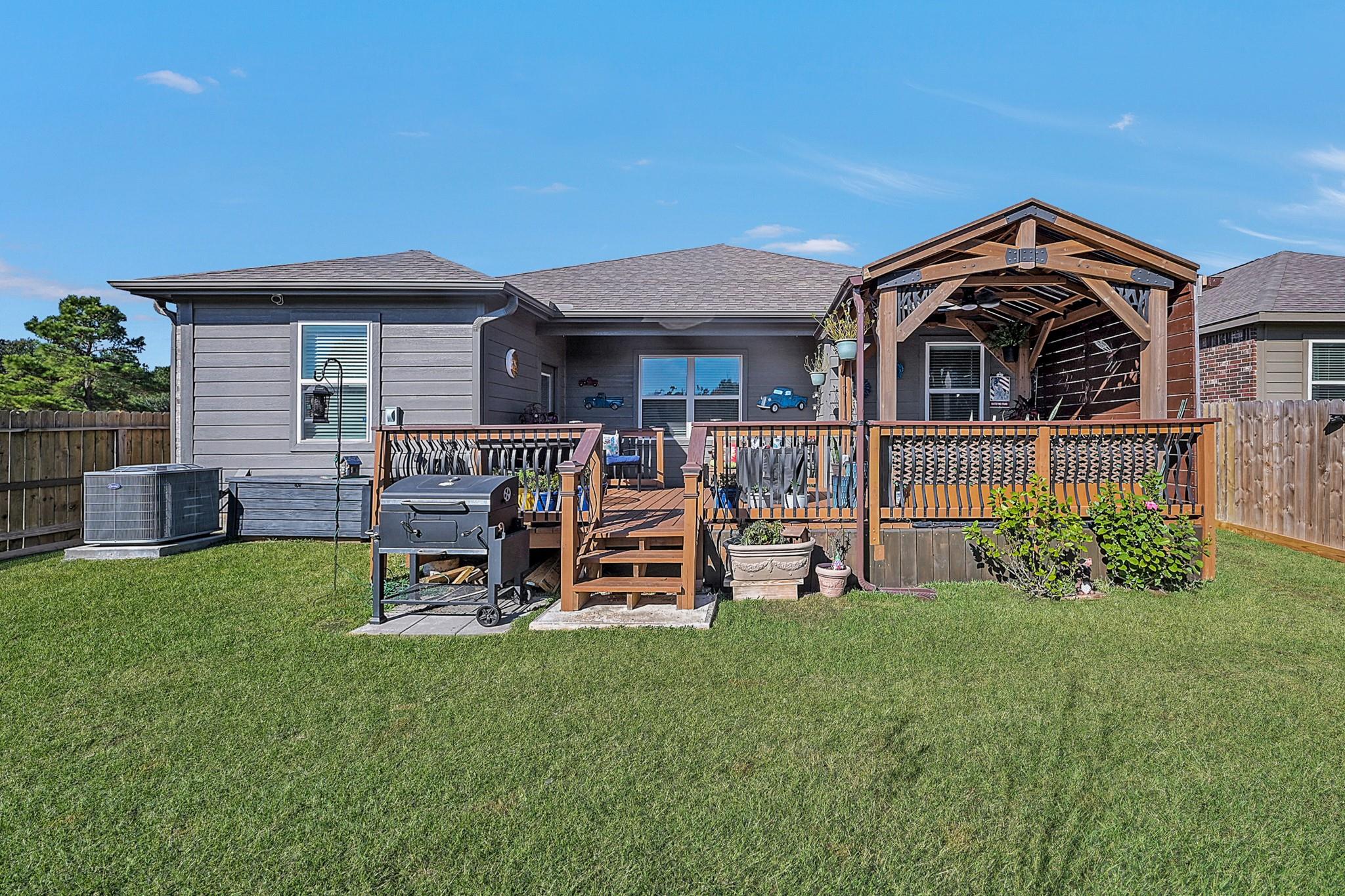 9041 Oval Glass Street