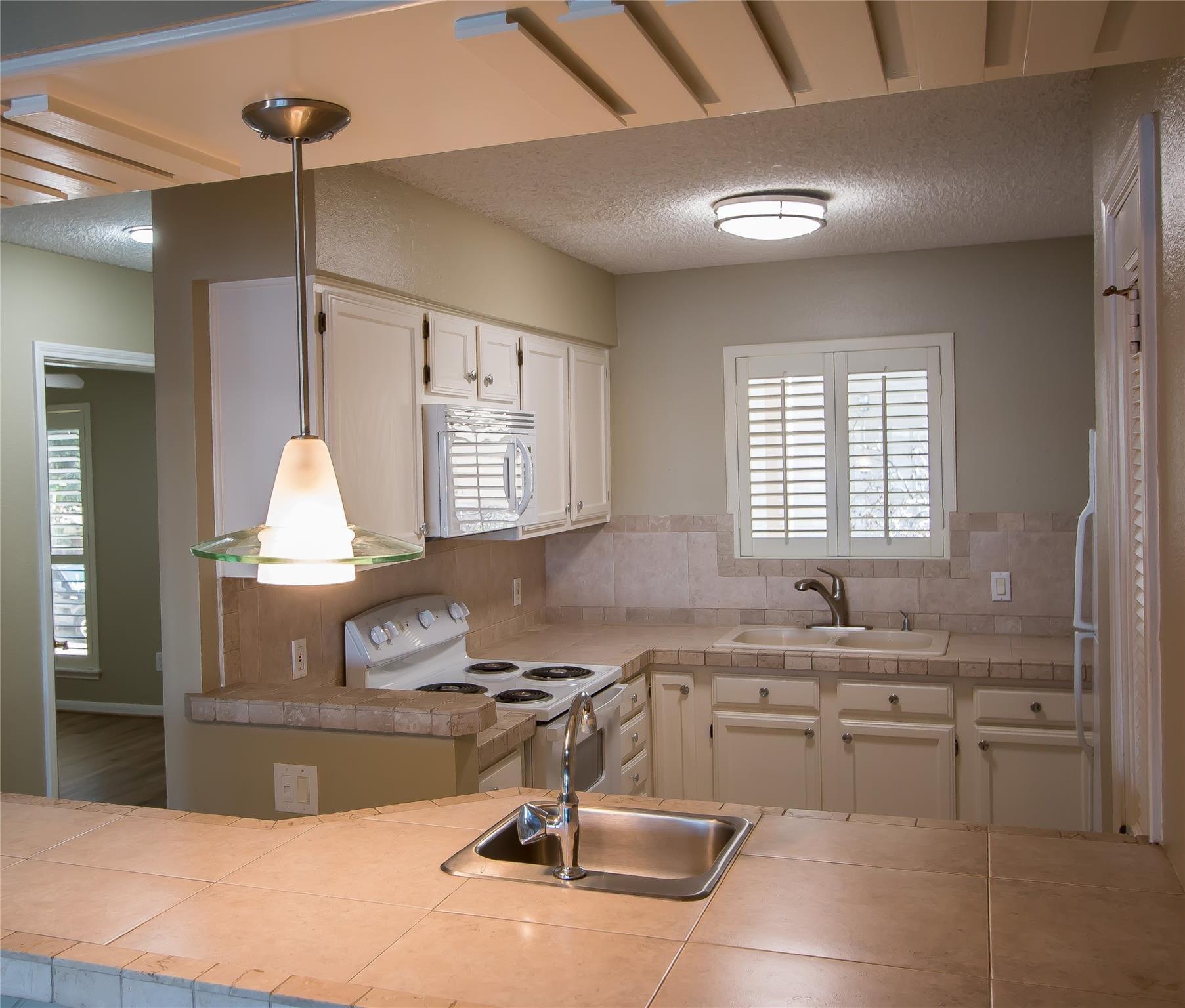 202 Lakeview Terrace # H
