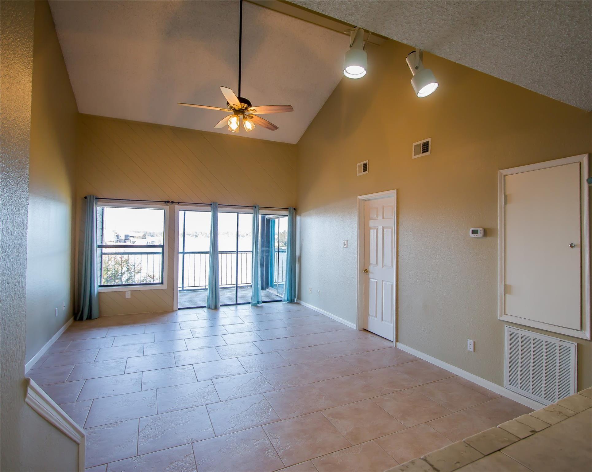 202 Lakeview Terrace # H