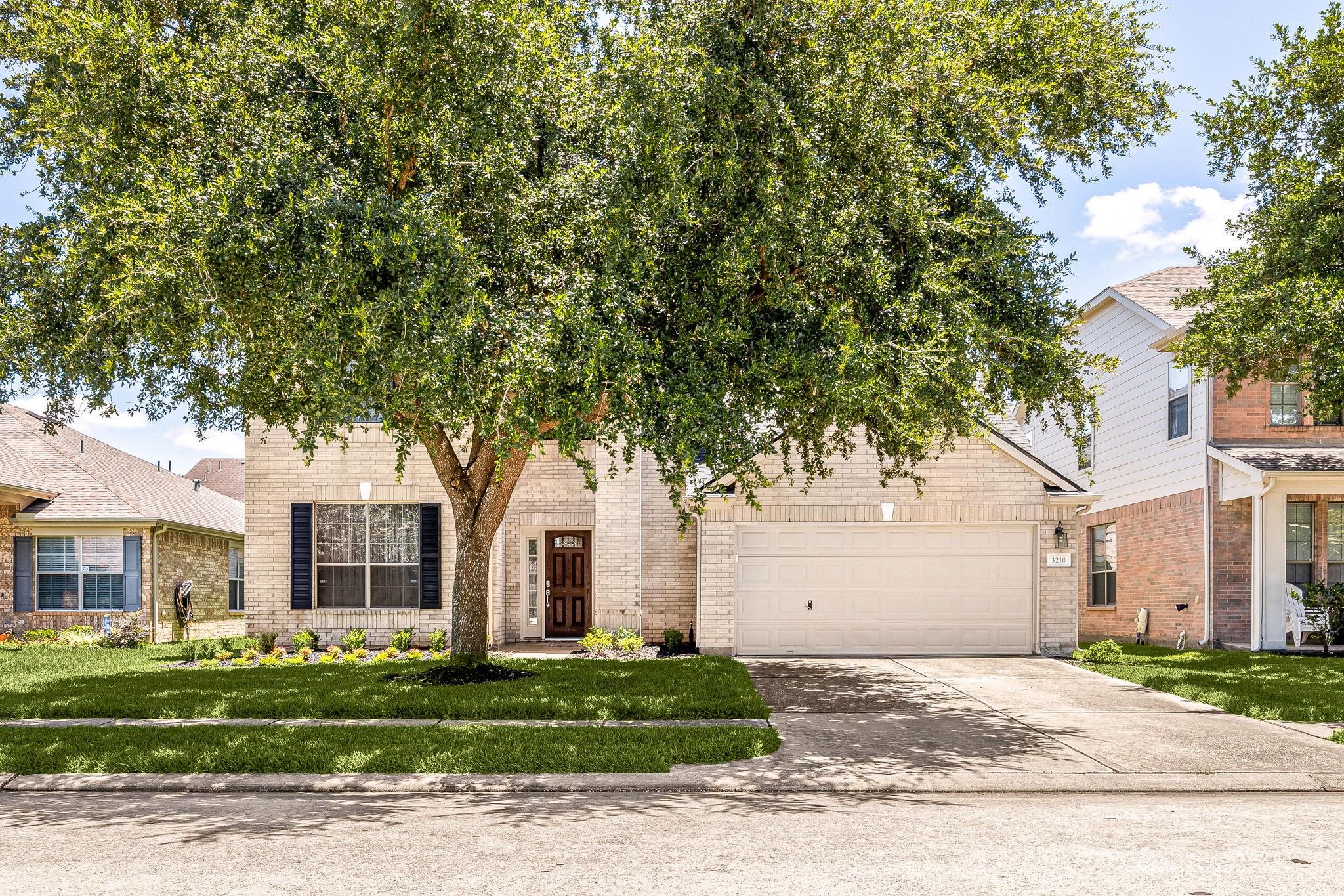 3210 Legends Creek Drive