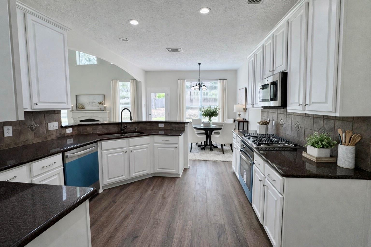 31023 Kingsway Park Lane