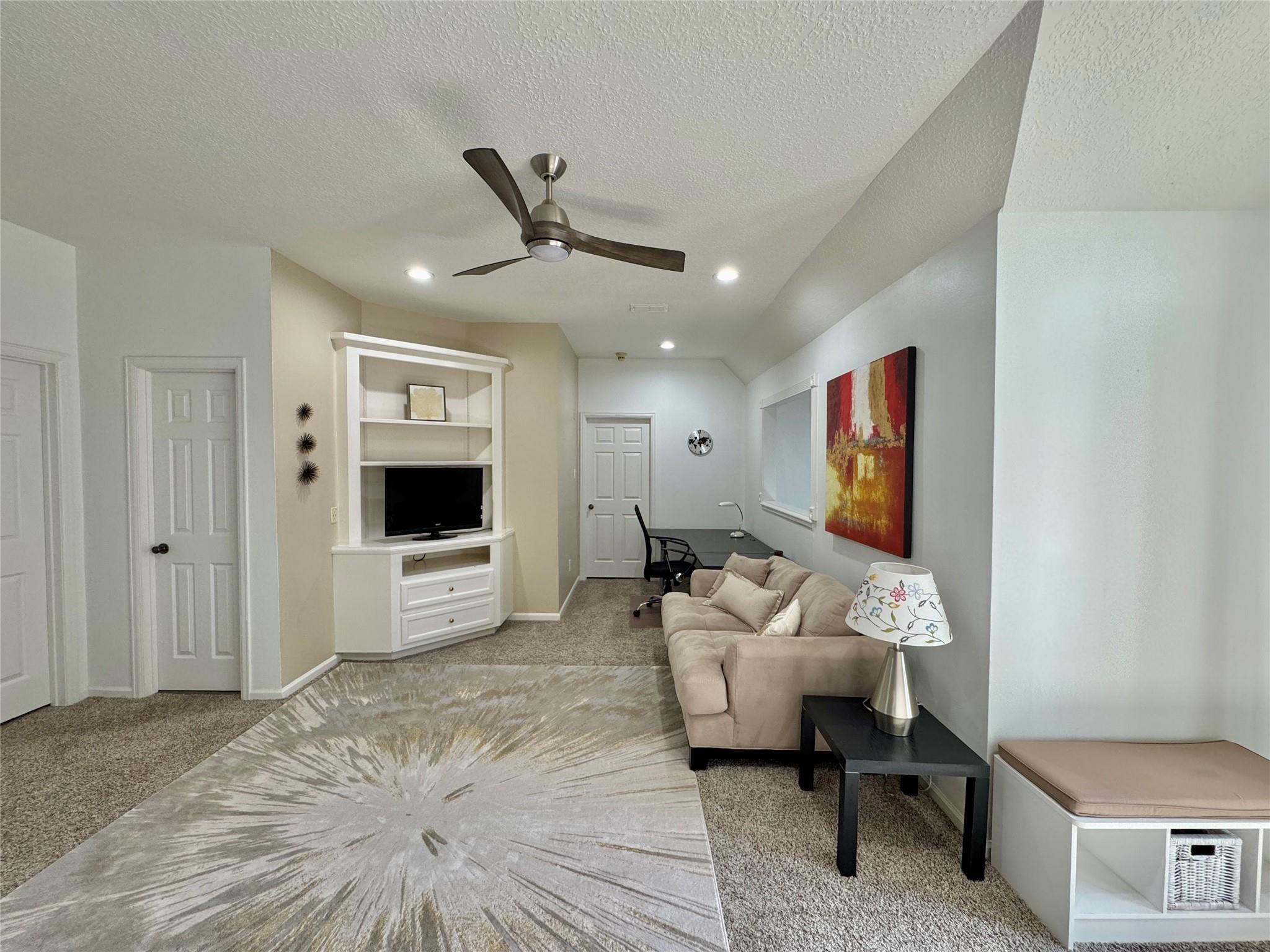 59 Acorn Cluster Court