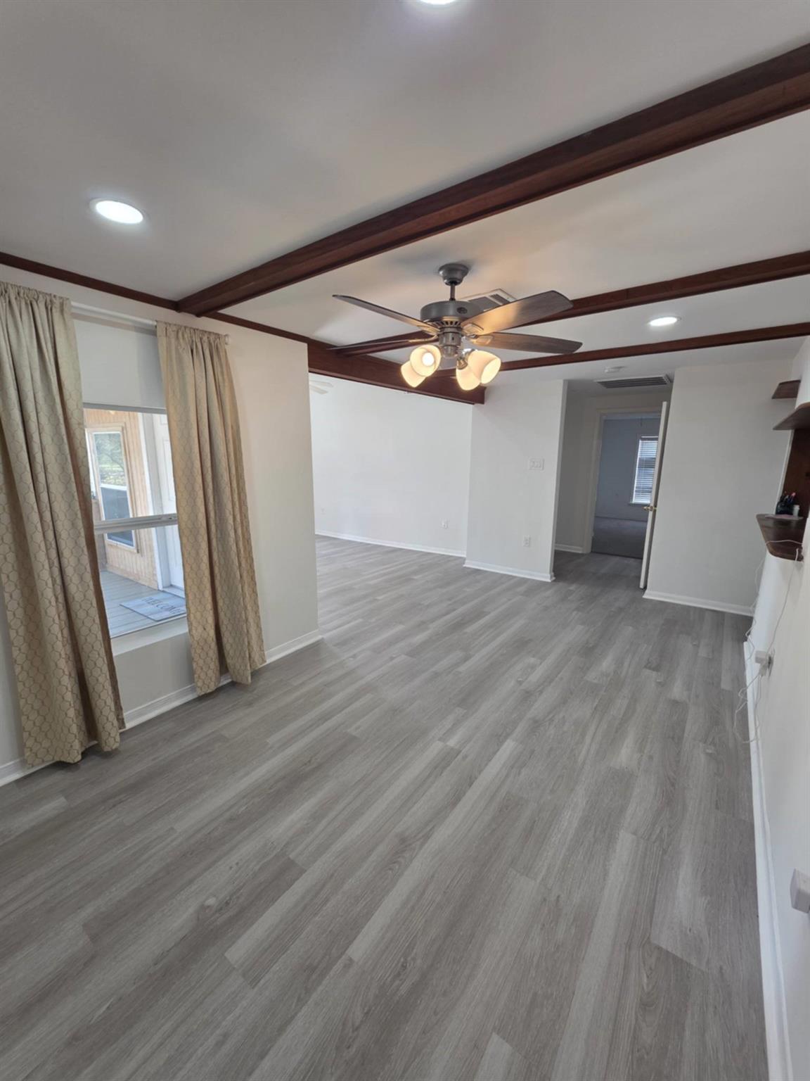 17295 Old Highway 105 E