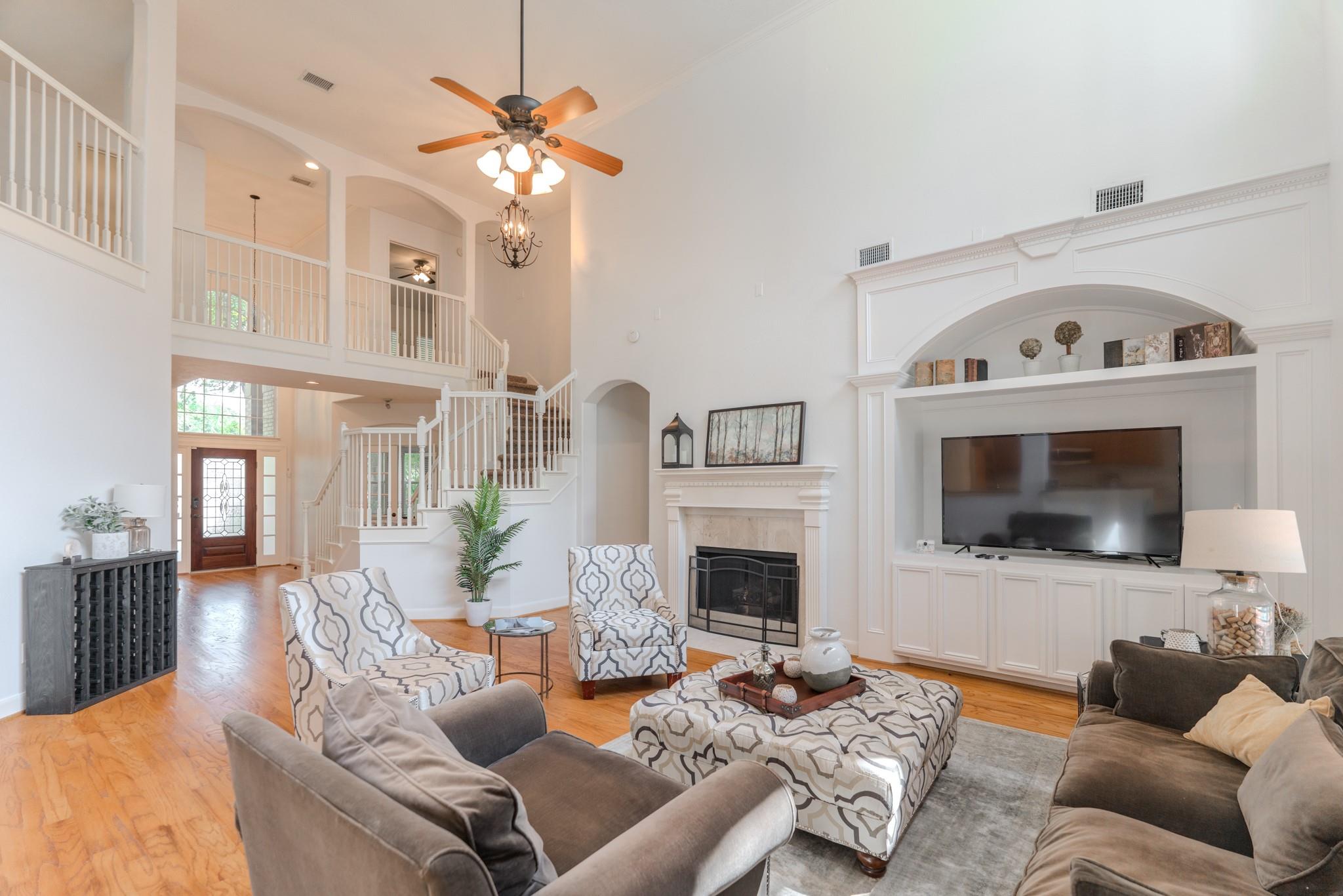 6 Greycrest Place