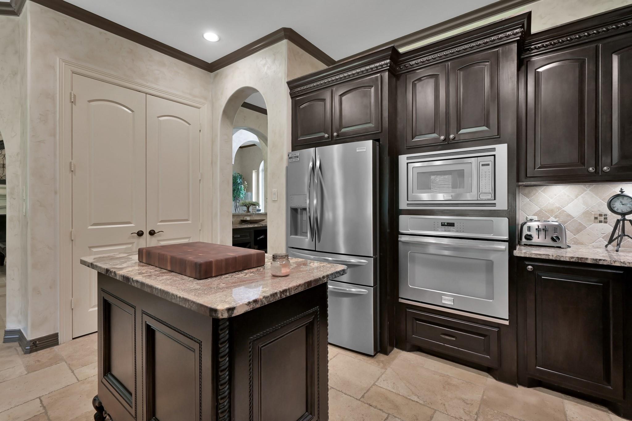 26118 Upper Beacon Place