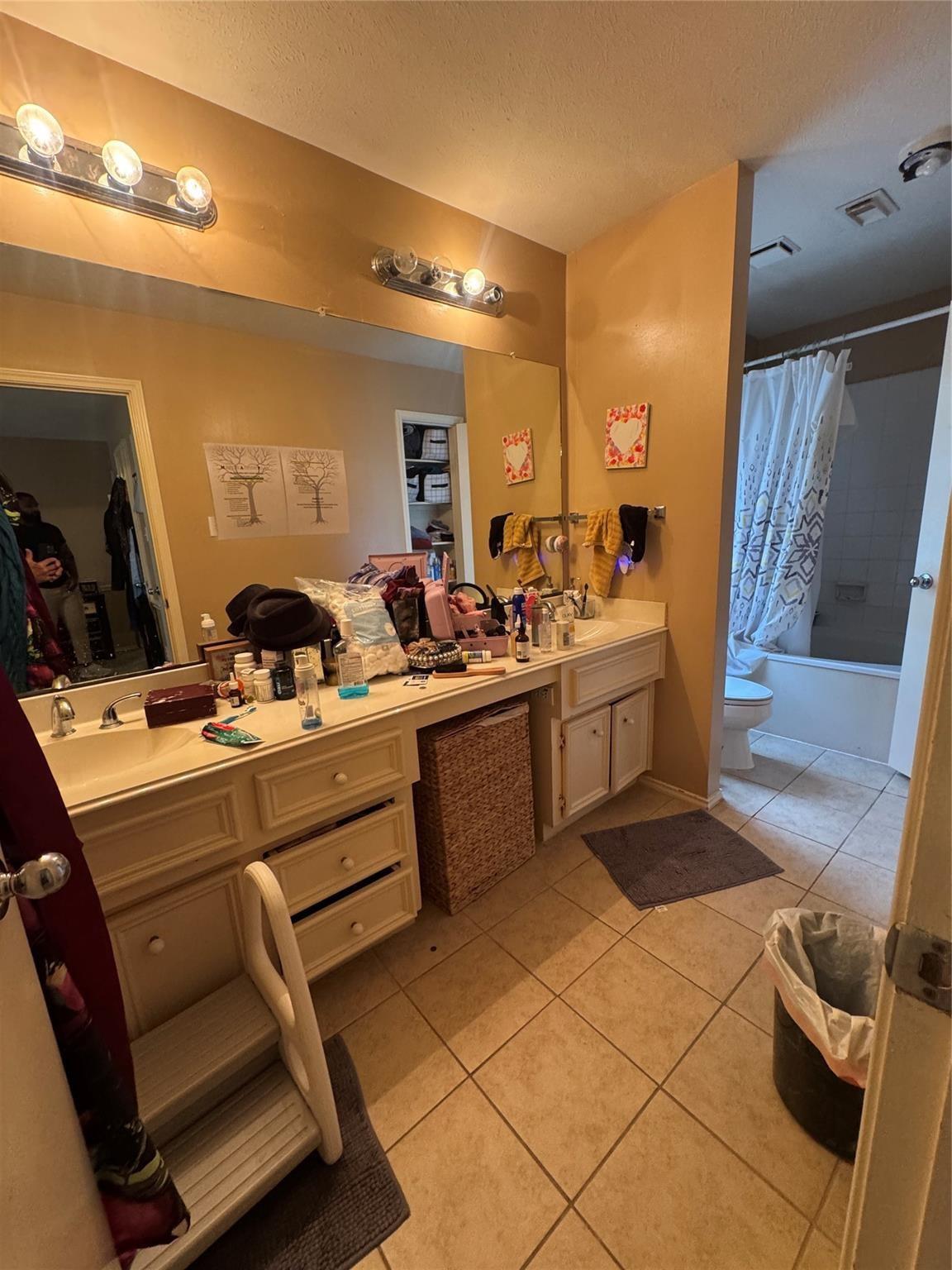 3611 Darnell Court