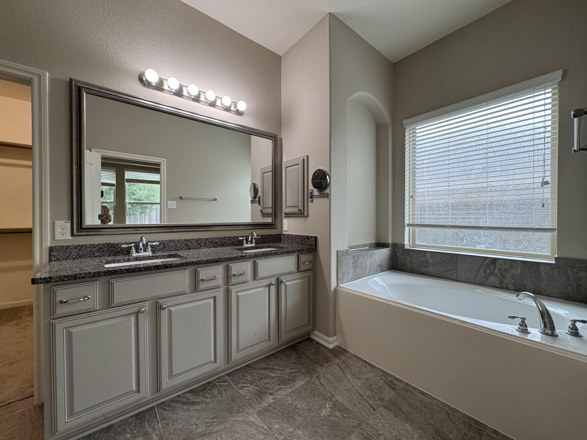 197 Bloomhill Place, The Woodlands