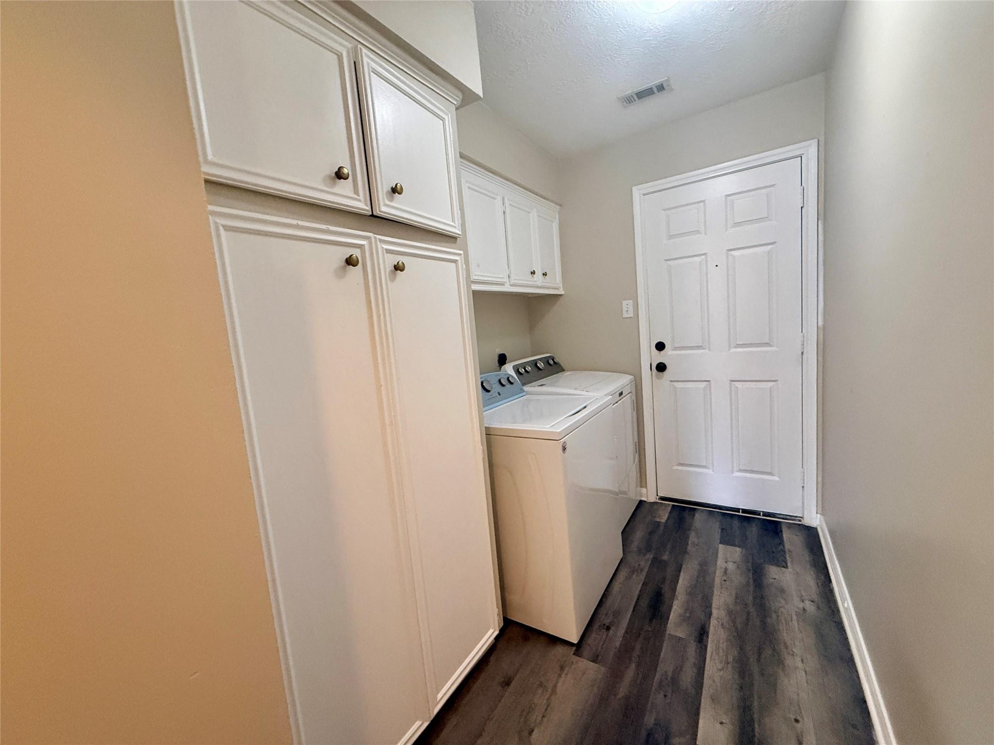 1719 Cantrell Boulevard