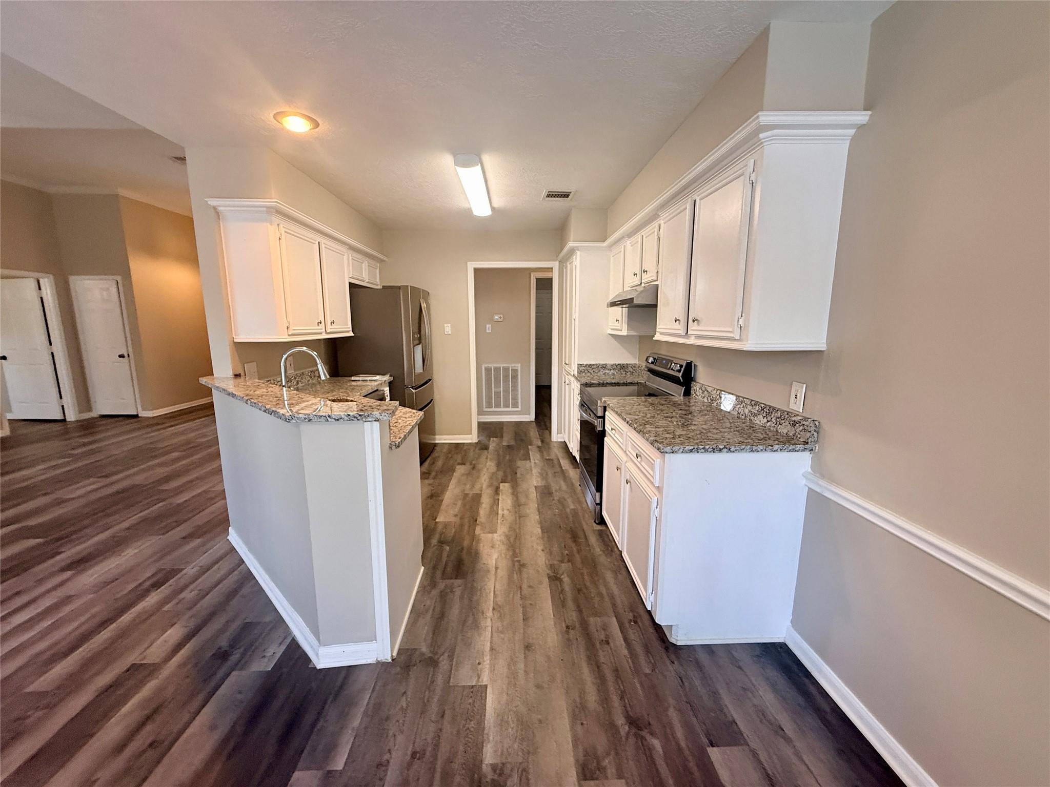 1719 Cantrell Boulevard