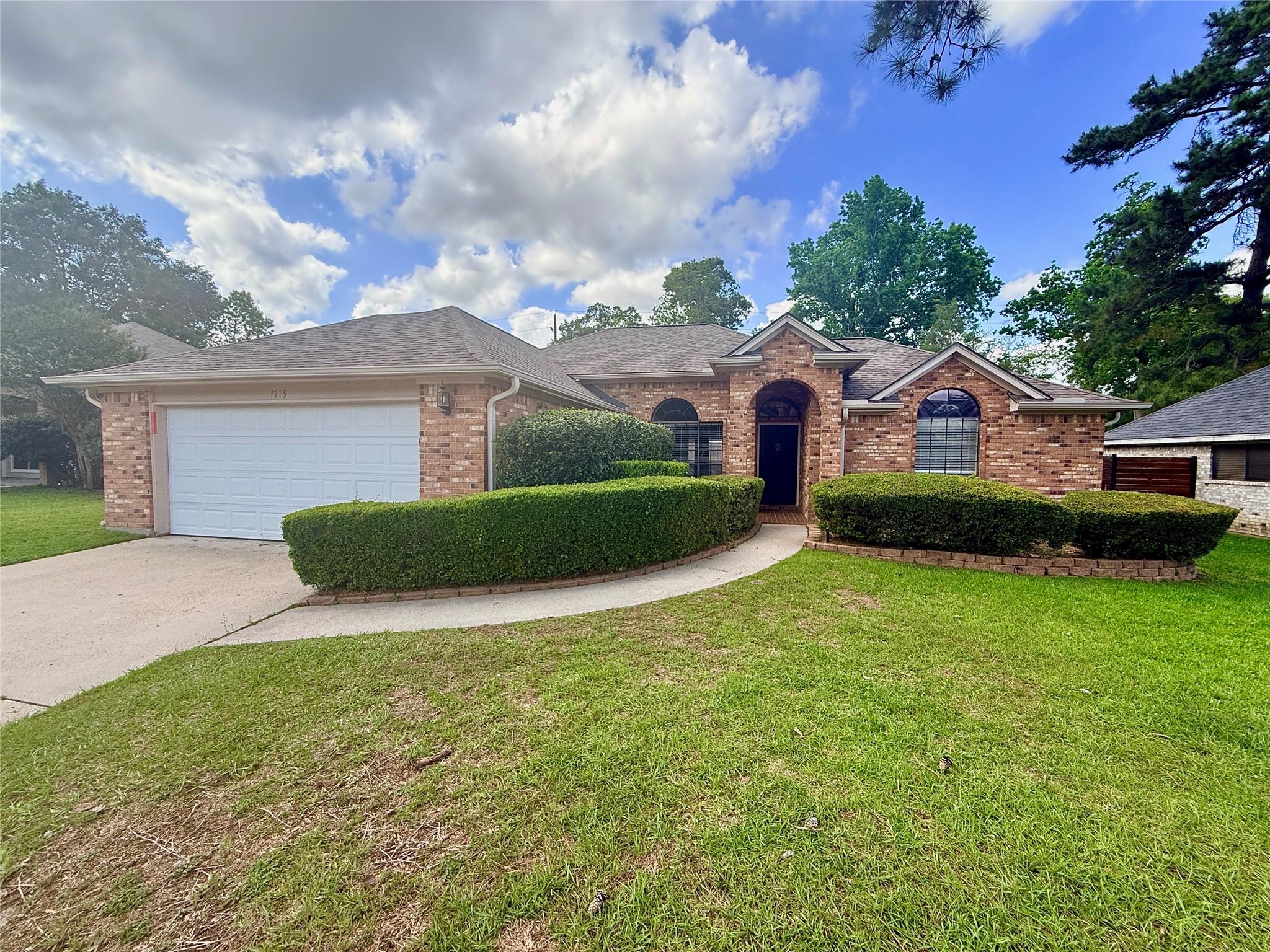 1719 Cantrell Boulevard