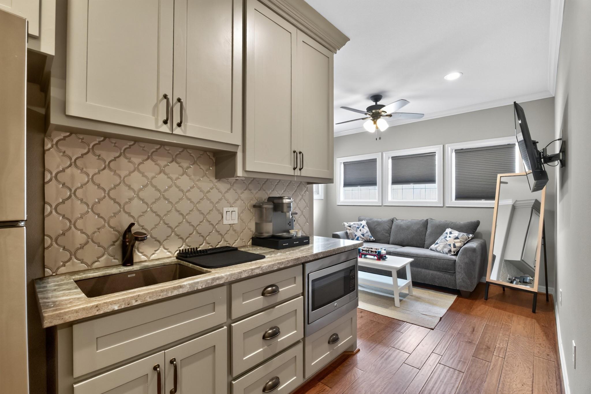31 Woodglade Way