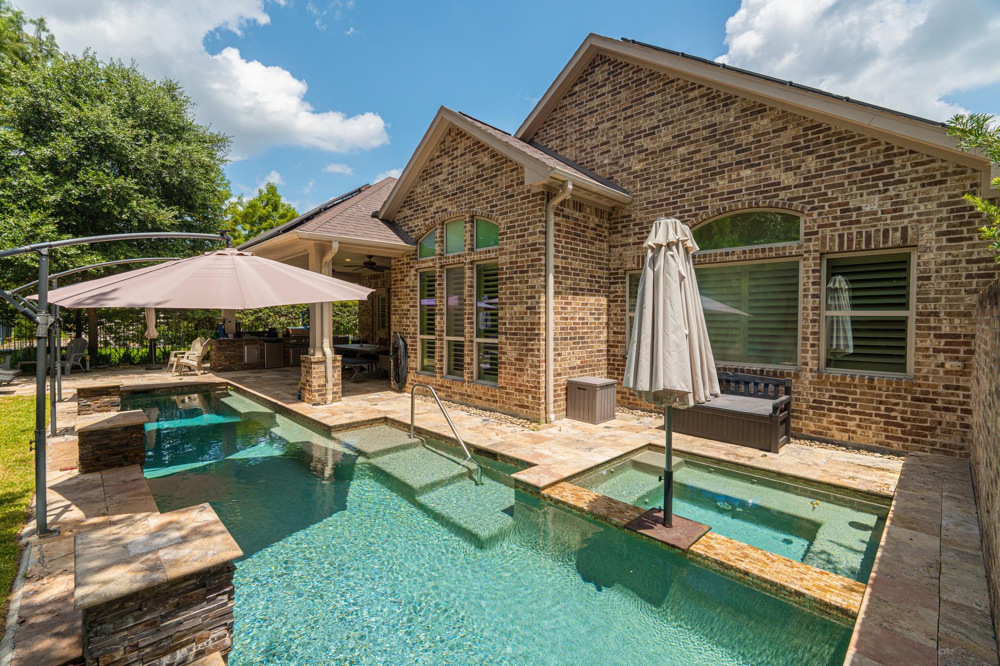 31 Woodglade Way