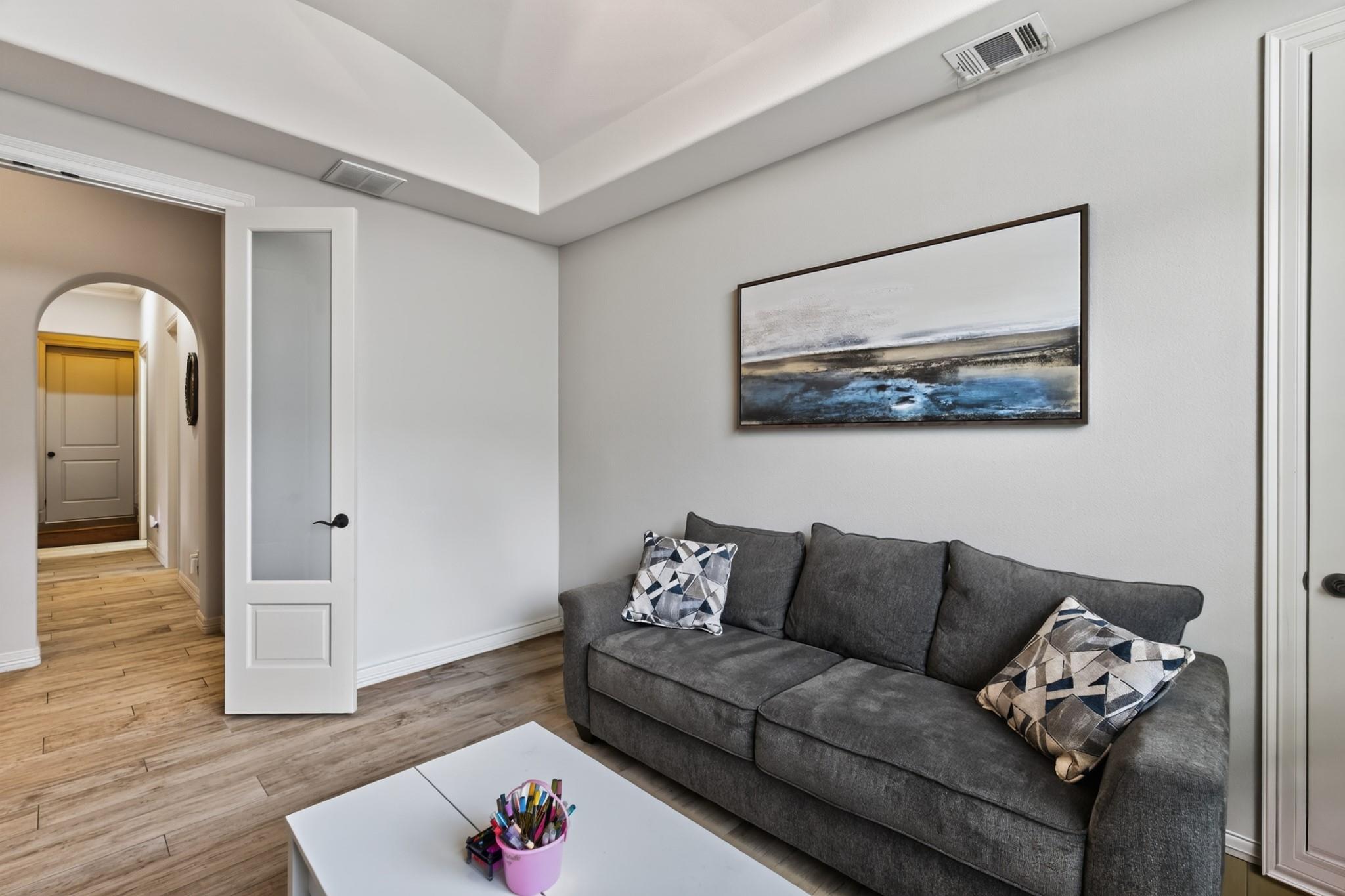 31 Woodglade Way