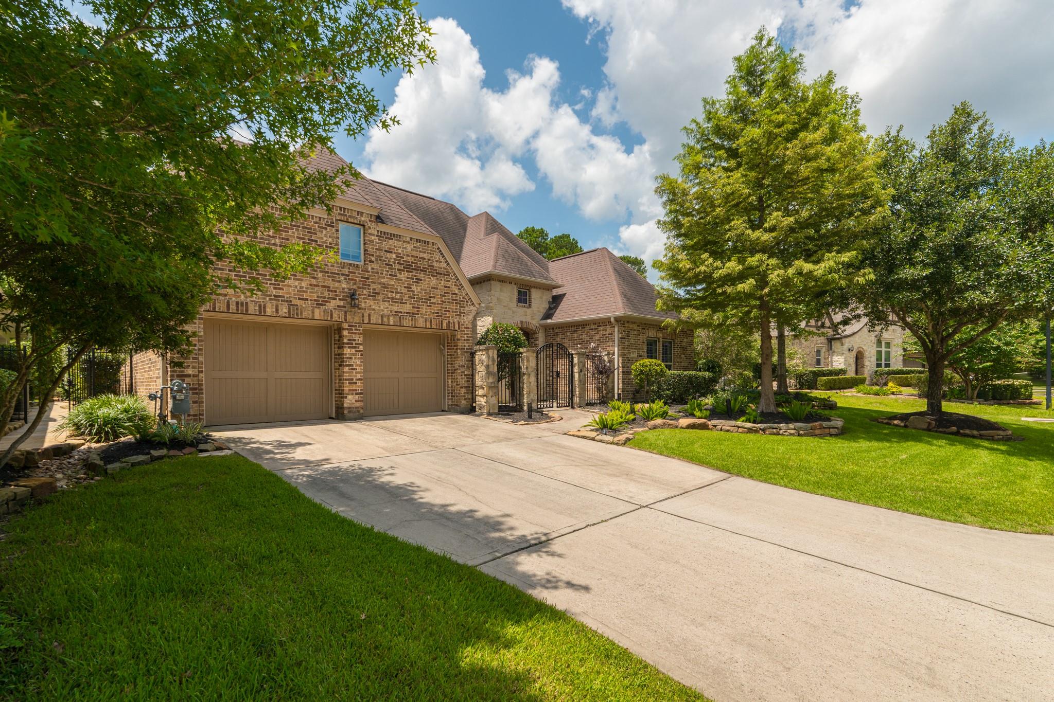 31 Woodglade Way