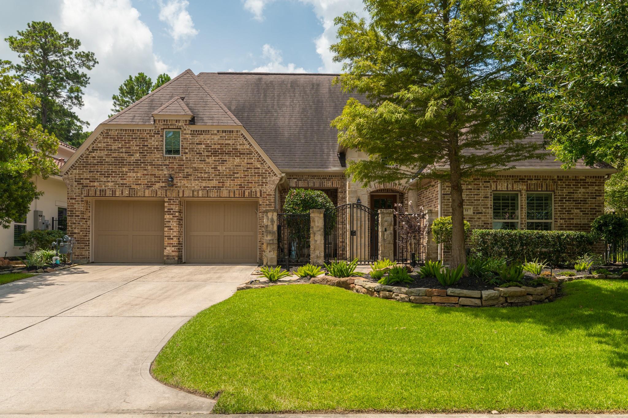 31 Woodglade Way