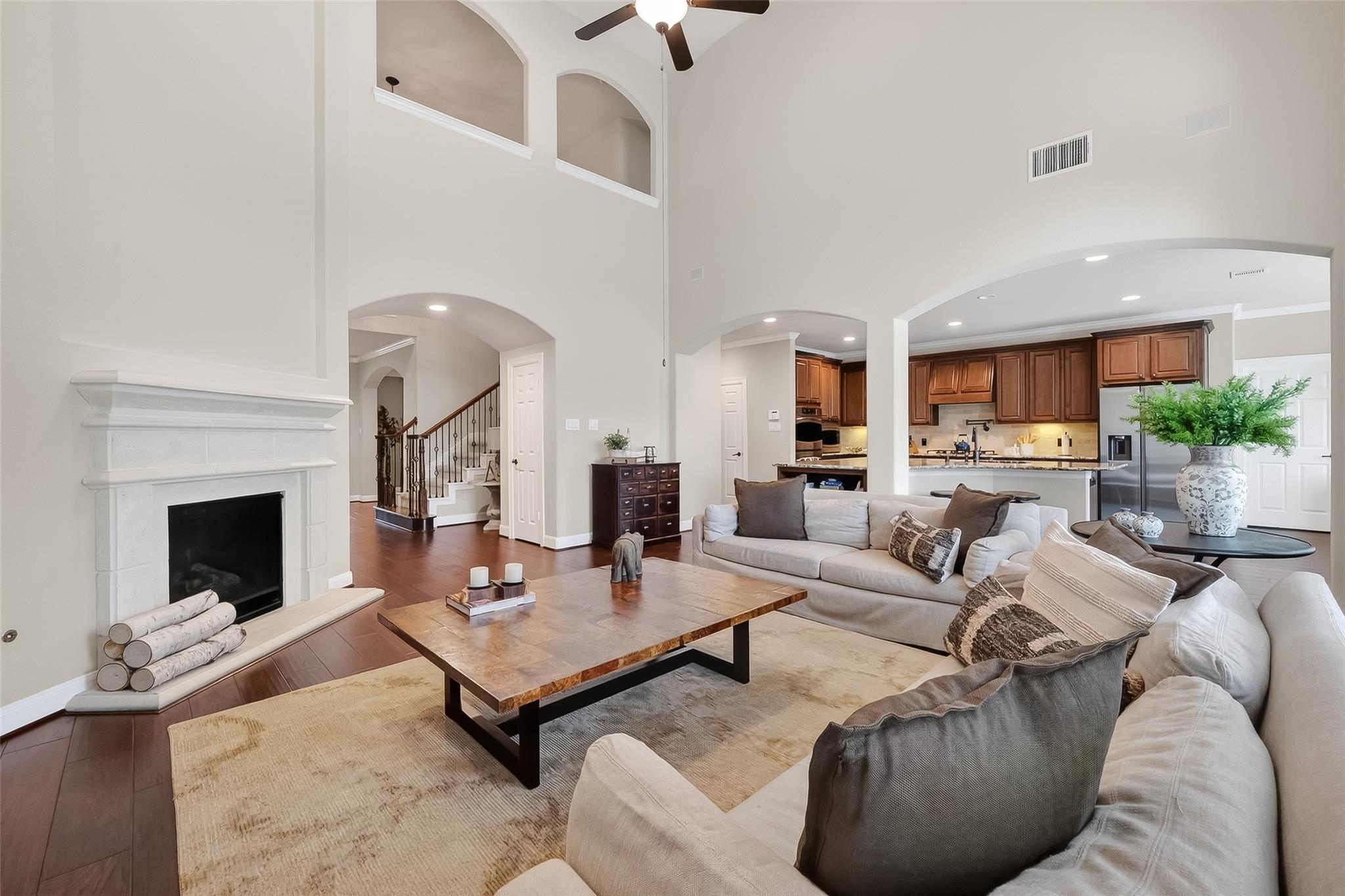 10 Cayuga Pond Court