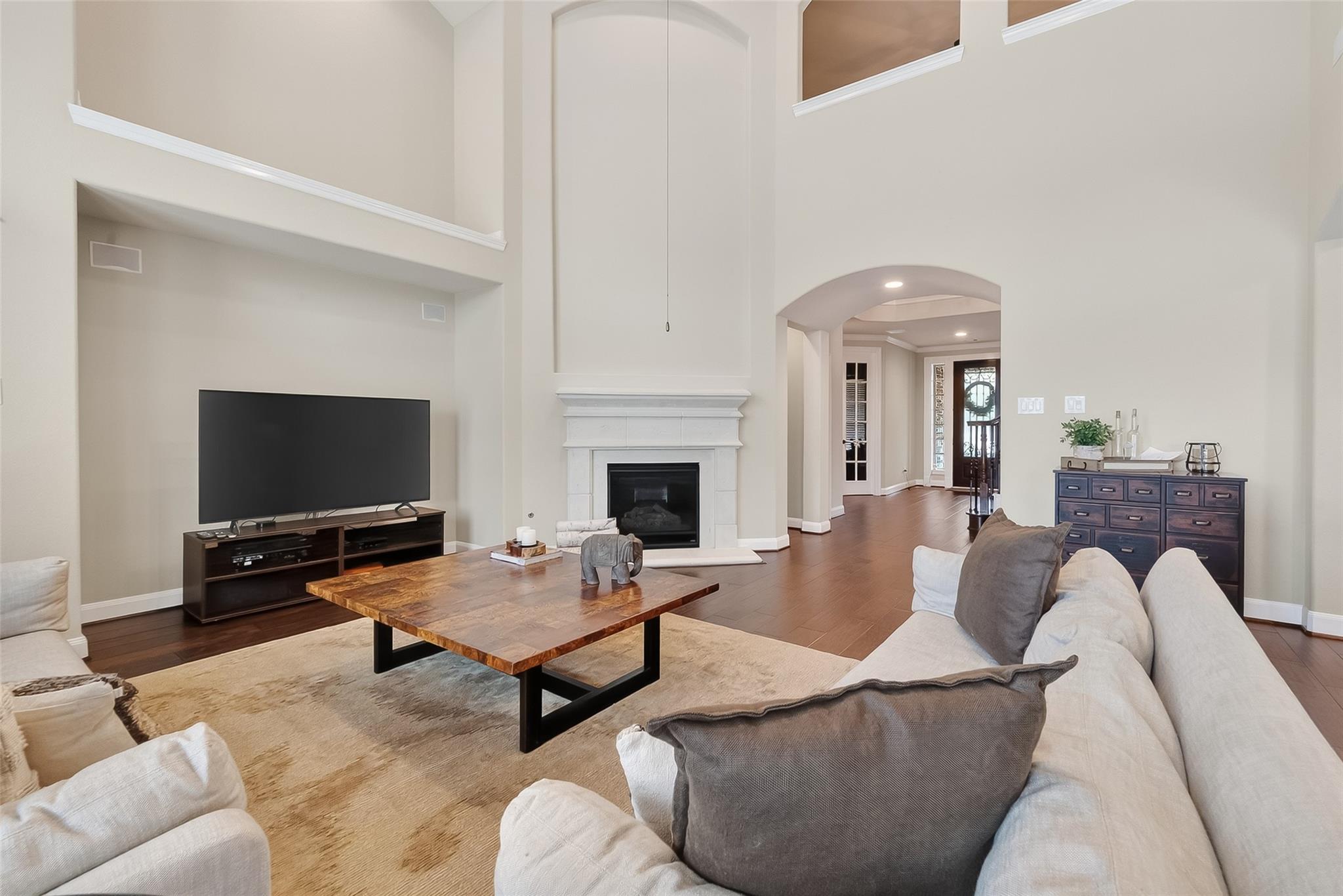 10 Cayuga Pond Court