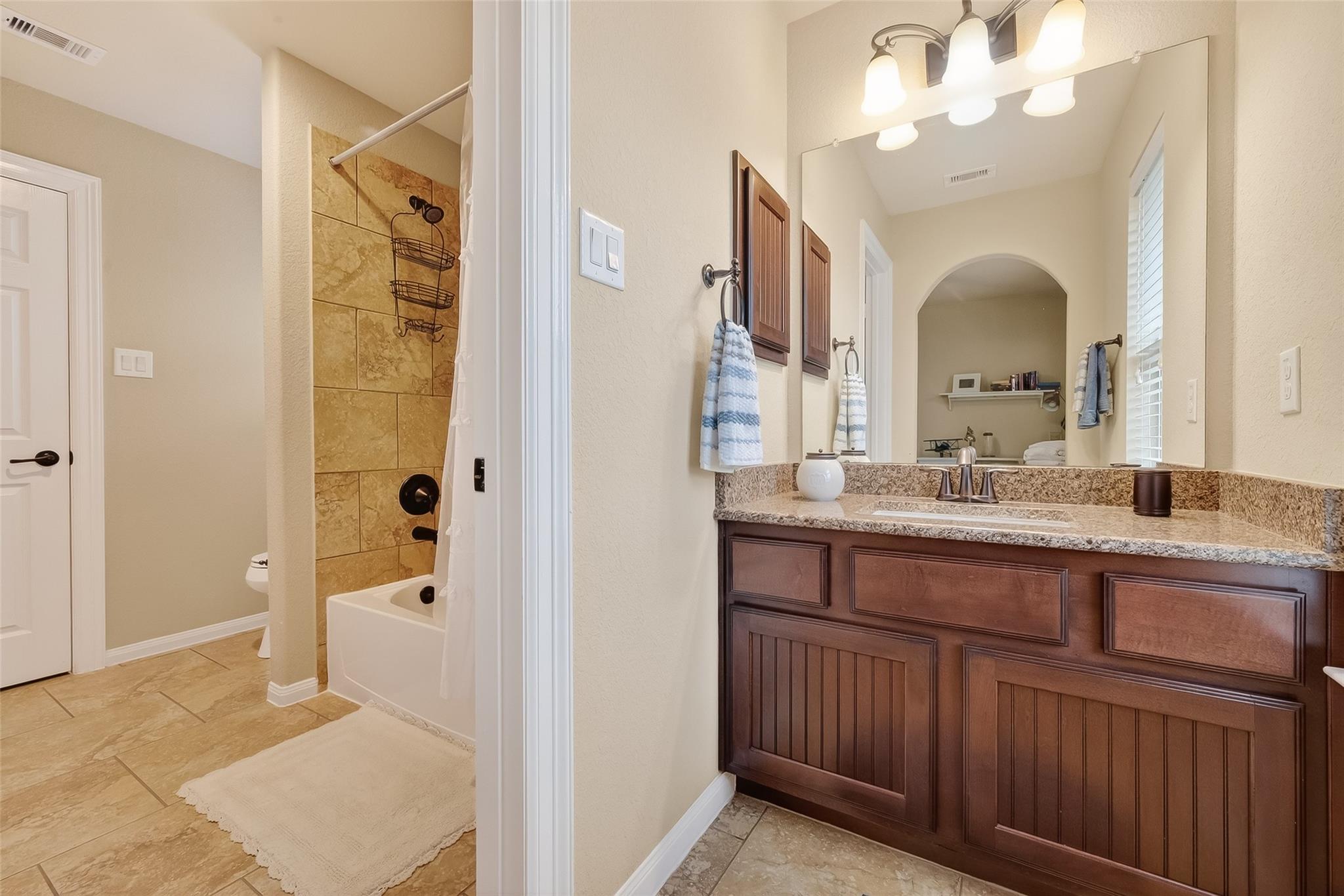 10 Cayuga Pond Court