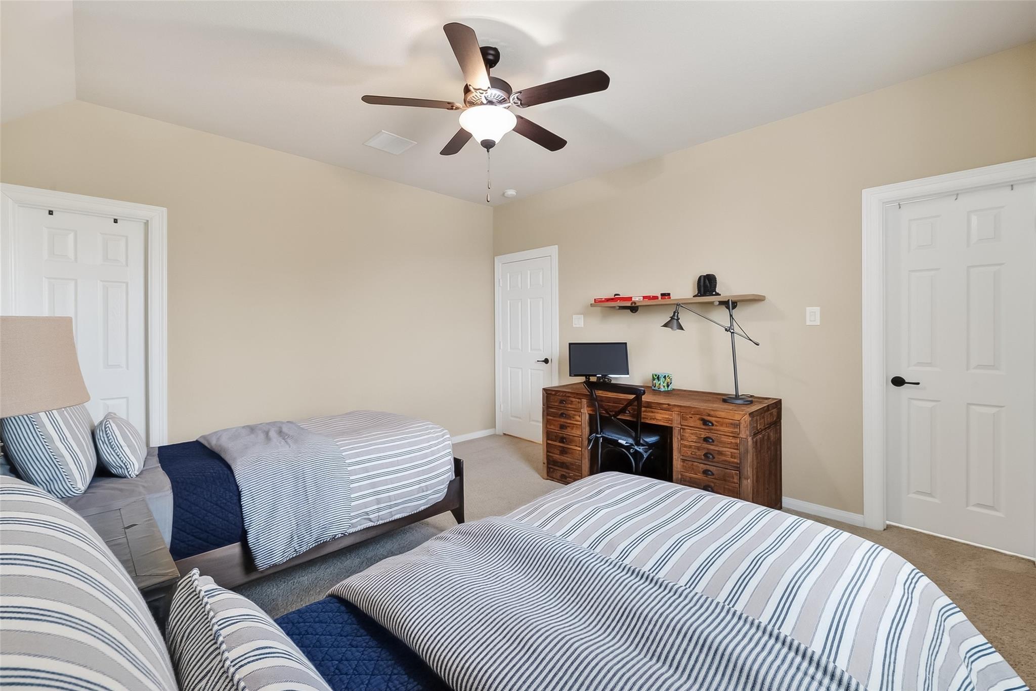 10 Cayuga Pond Court