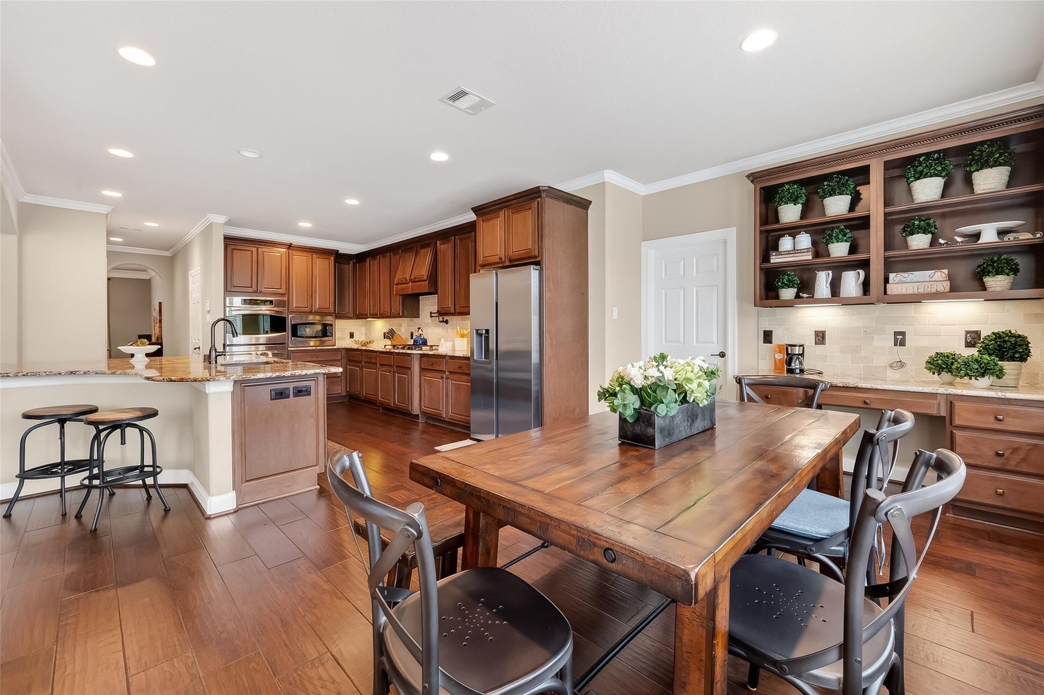 10 Cayuga Pond Court