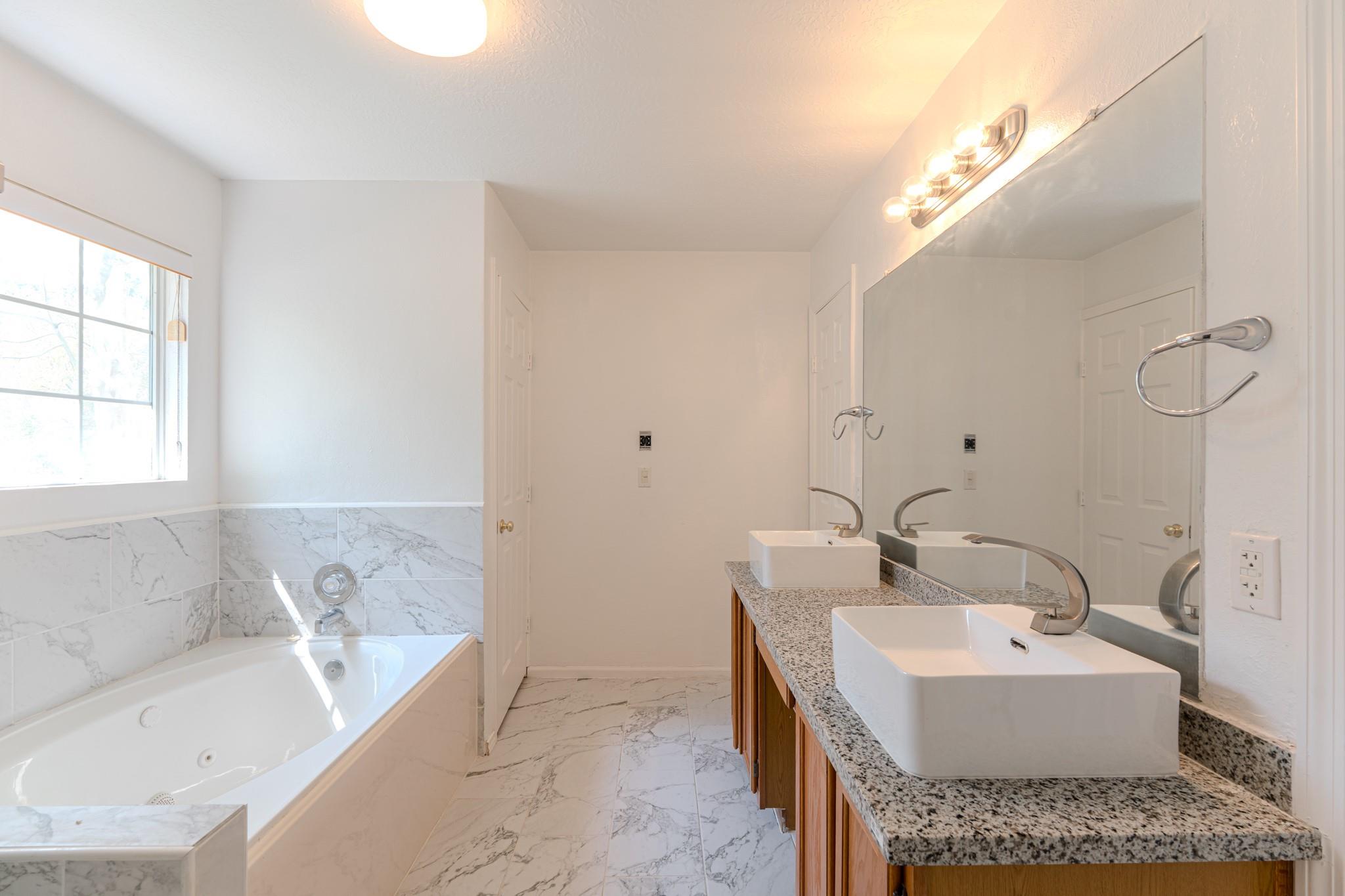 34 E Trillium Circle