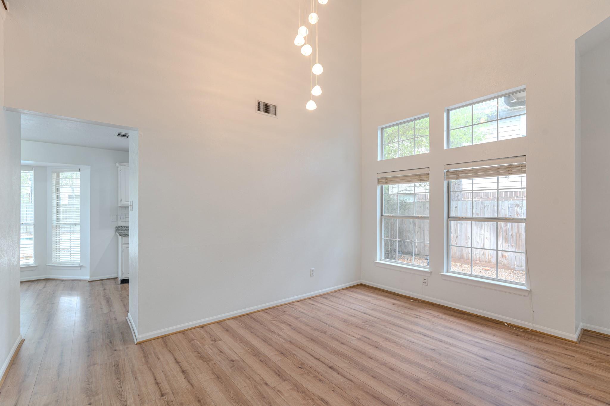 34 E Trillium Circle