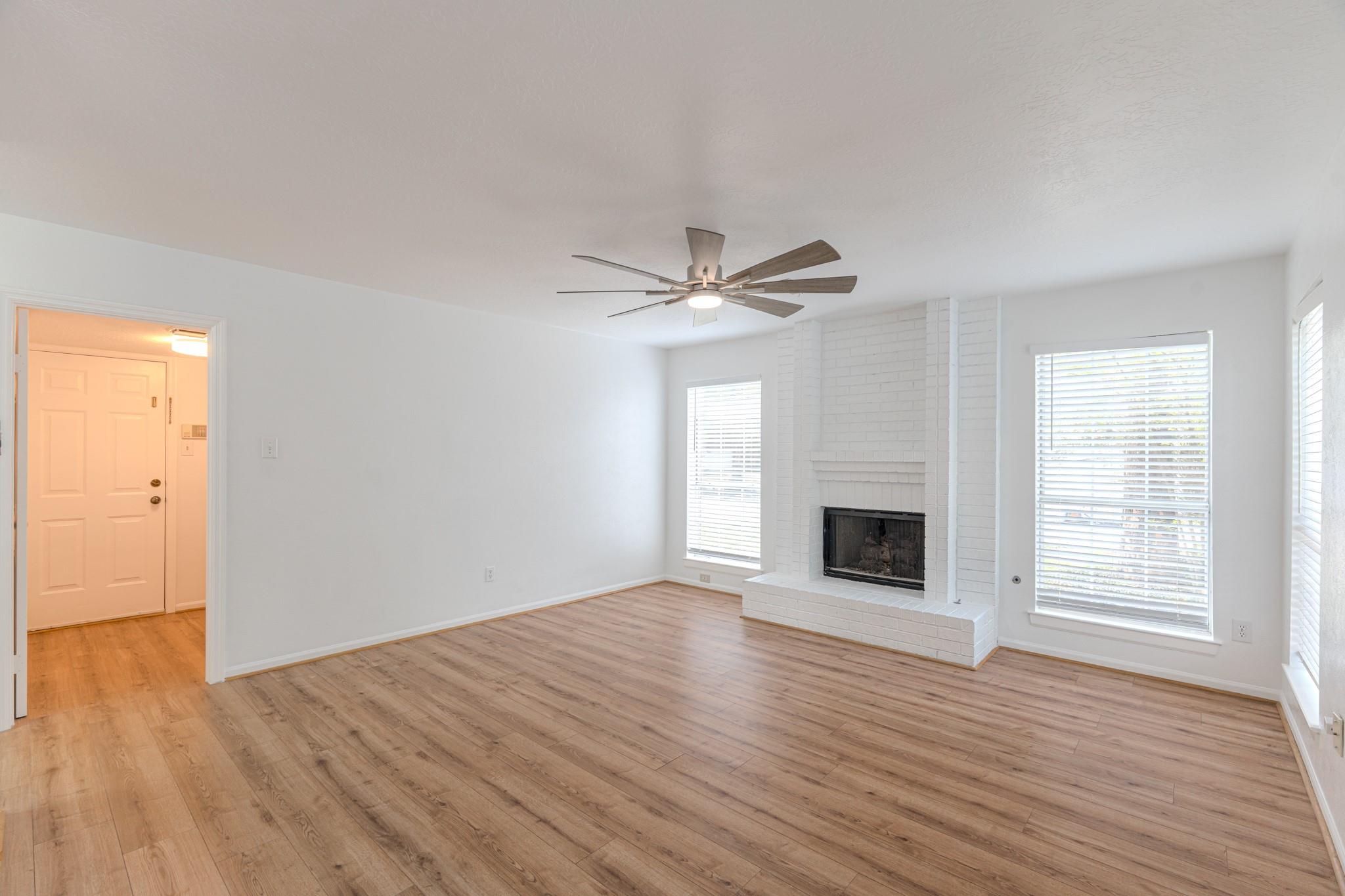 34 E Trillium Circle