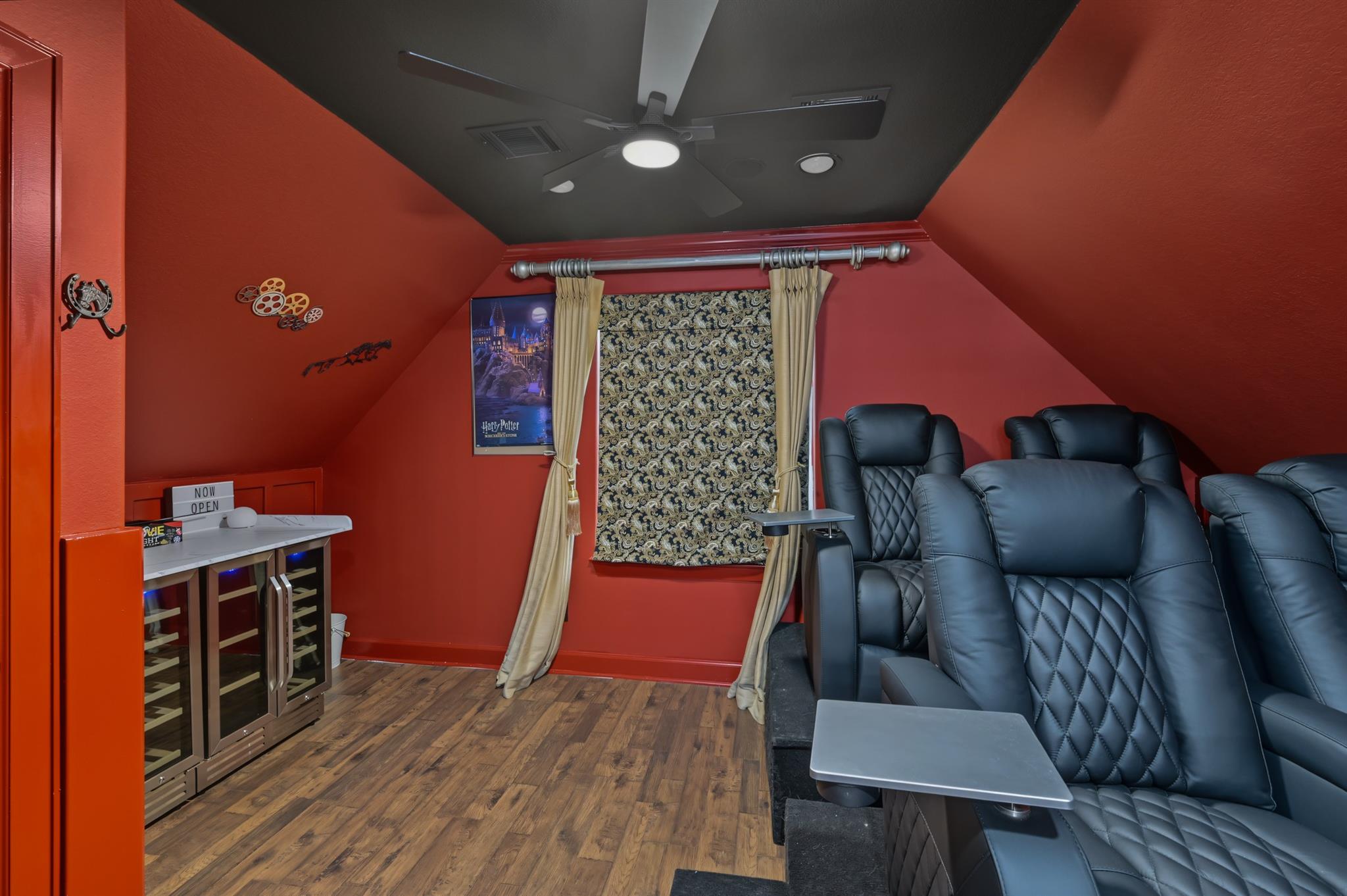 10933 Lake Forest Drive
