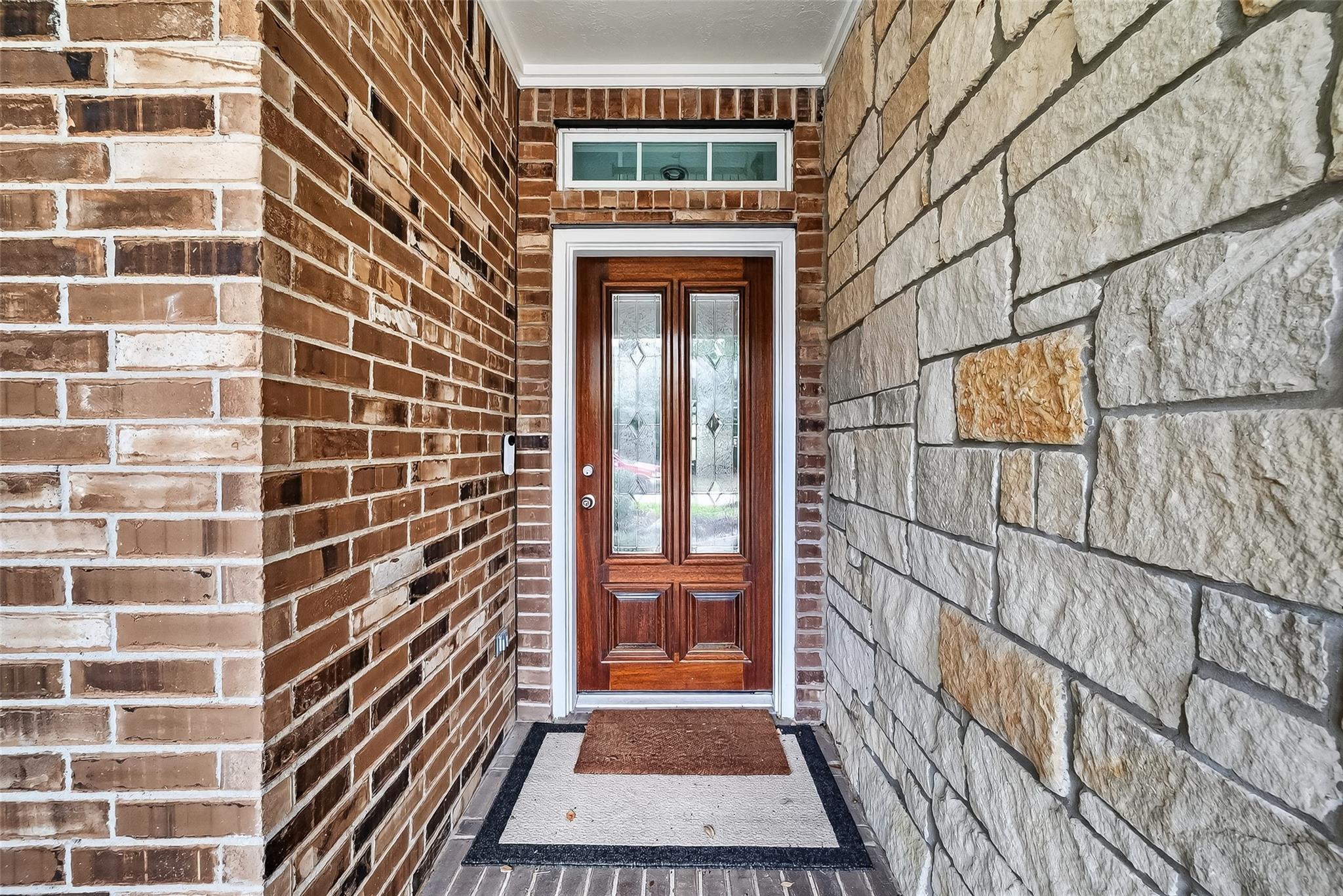 66 S Longsford Circle