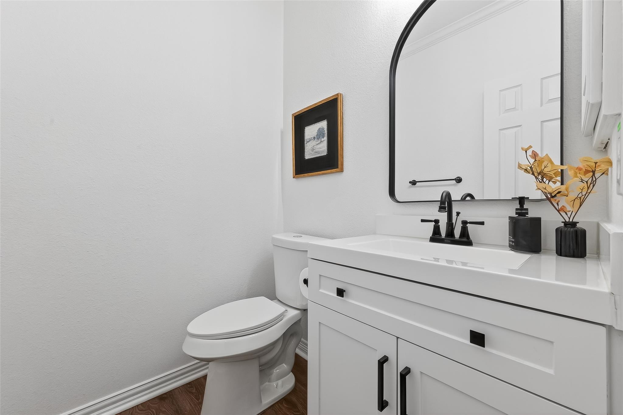 66 S Longsford Circle