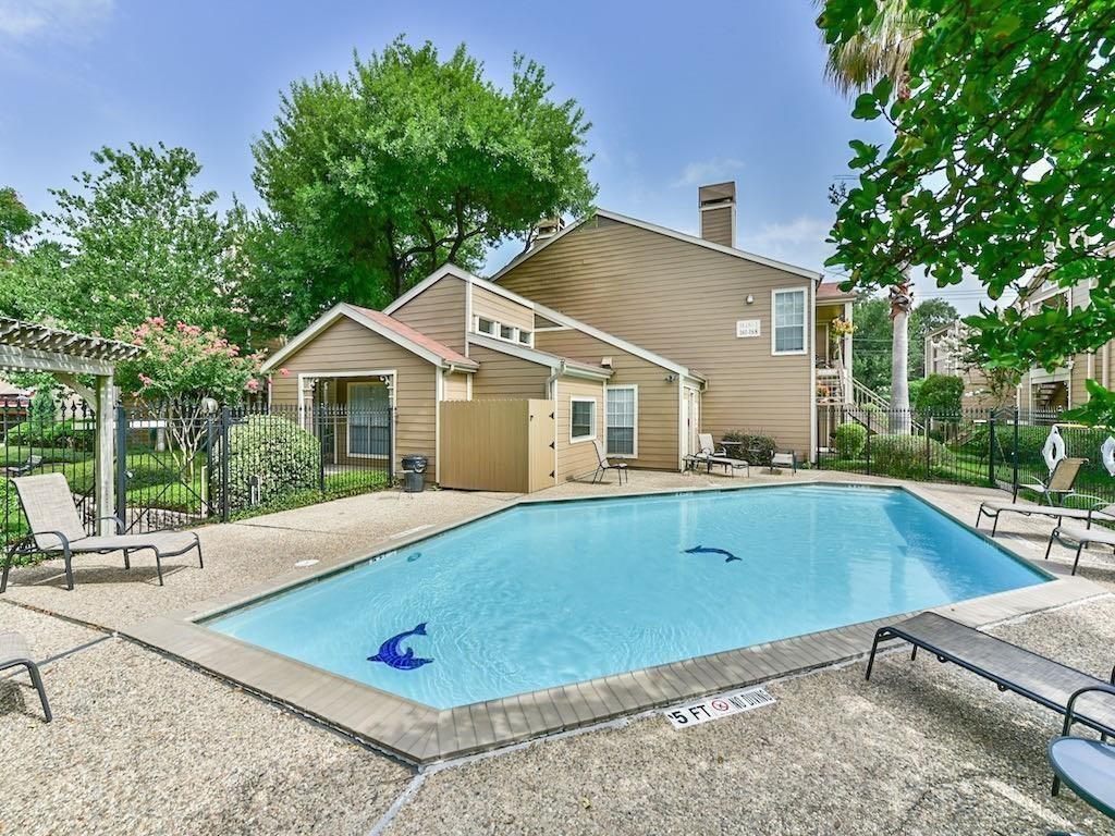 1860 White Oak Drive # 205