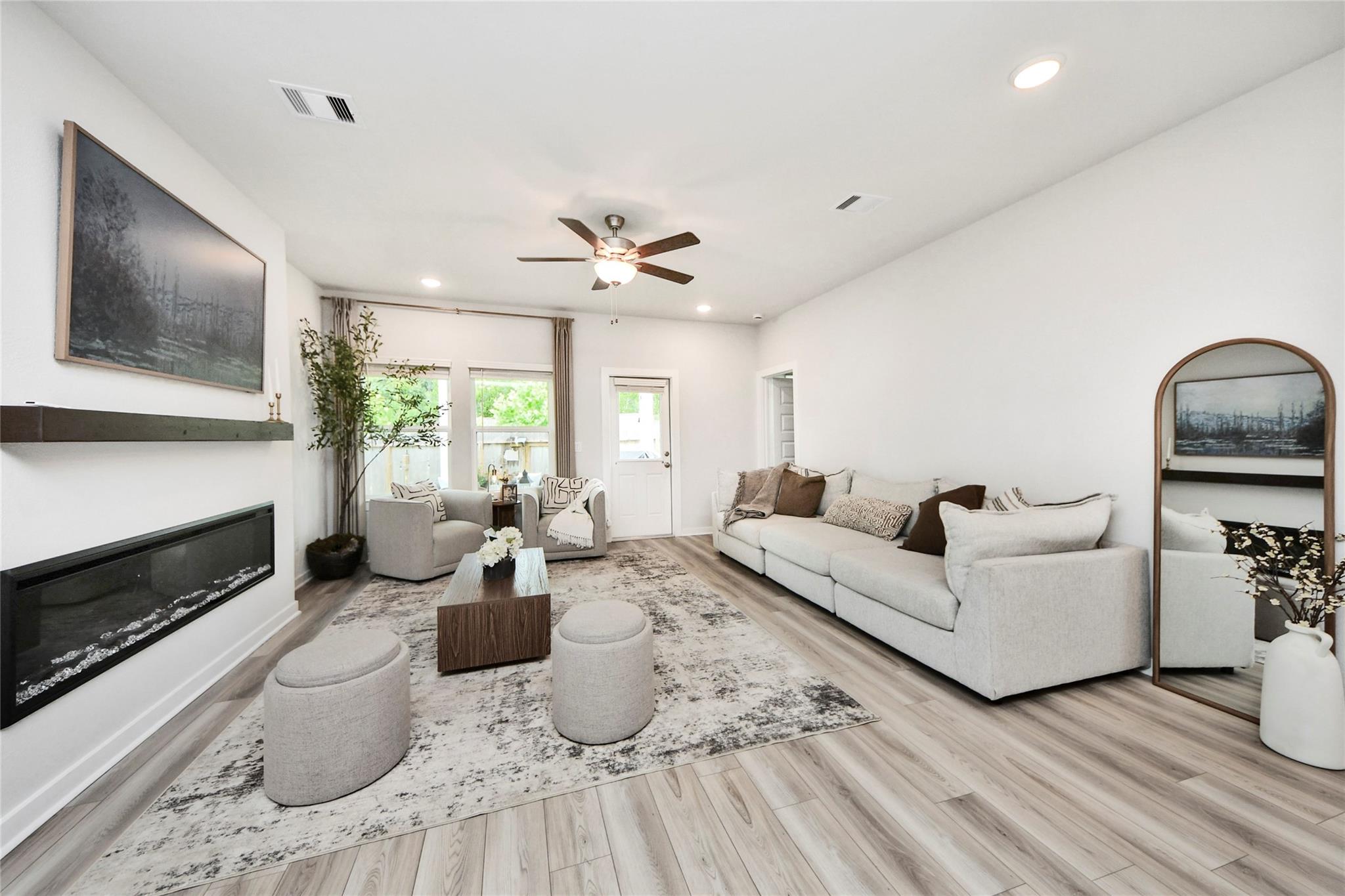 8646 Blueberry Ash Street