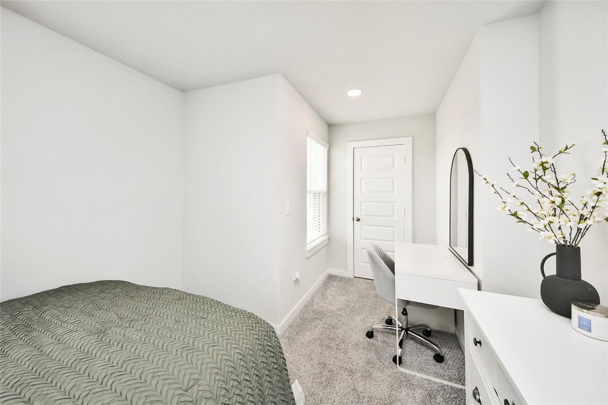 8646 Blueberry Ash Street