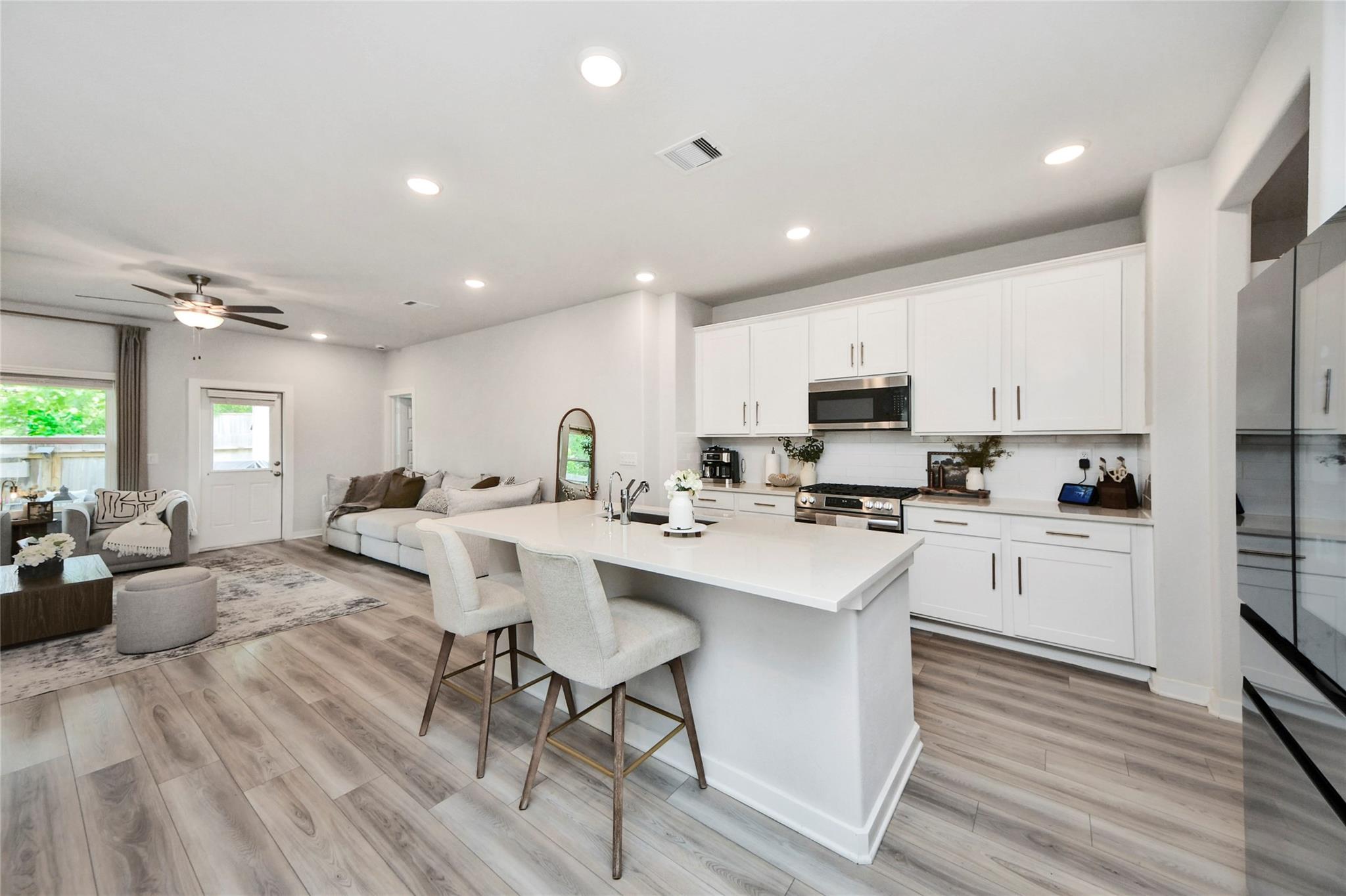 8646 Blueberry Ash Street