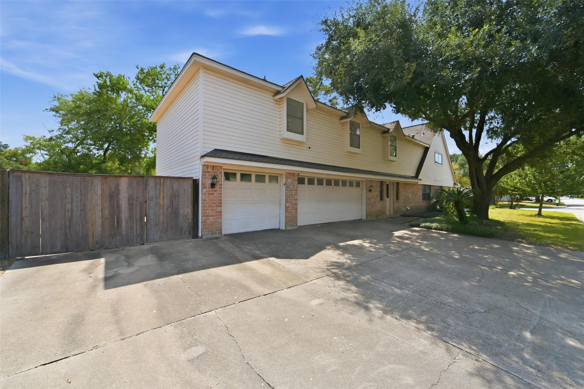 8130 Fernbrook Lane