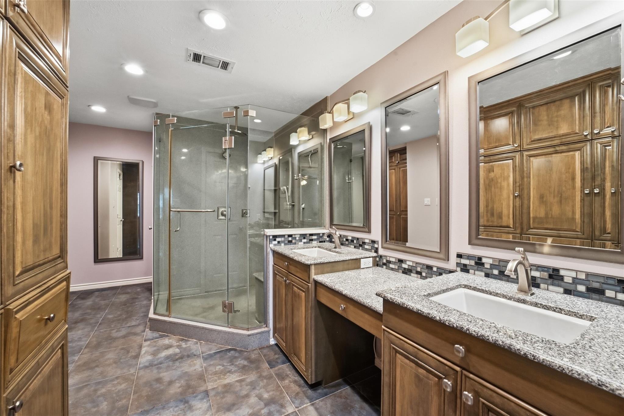 8130 Fernbrook Lane