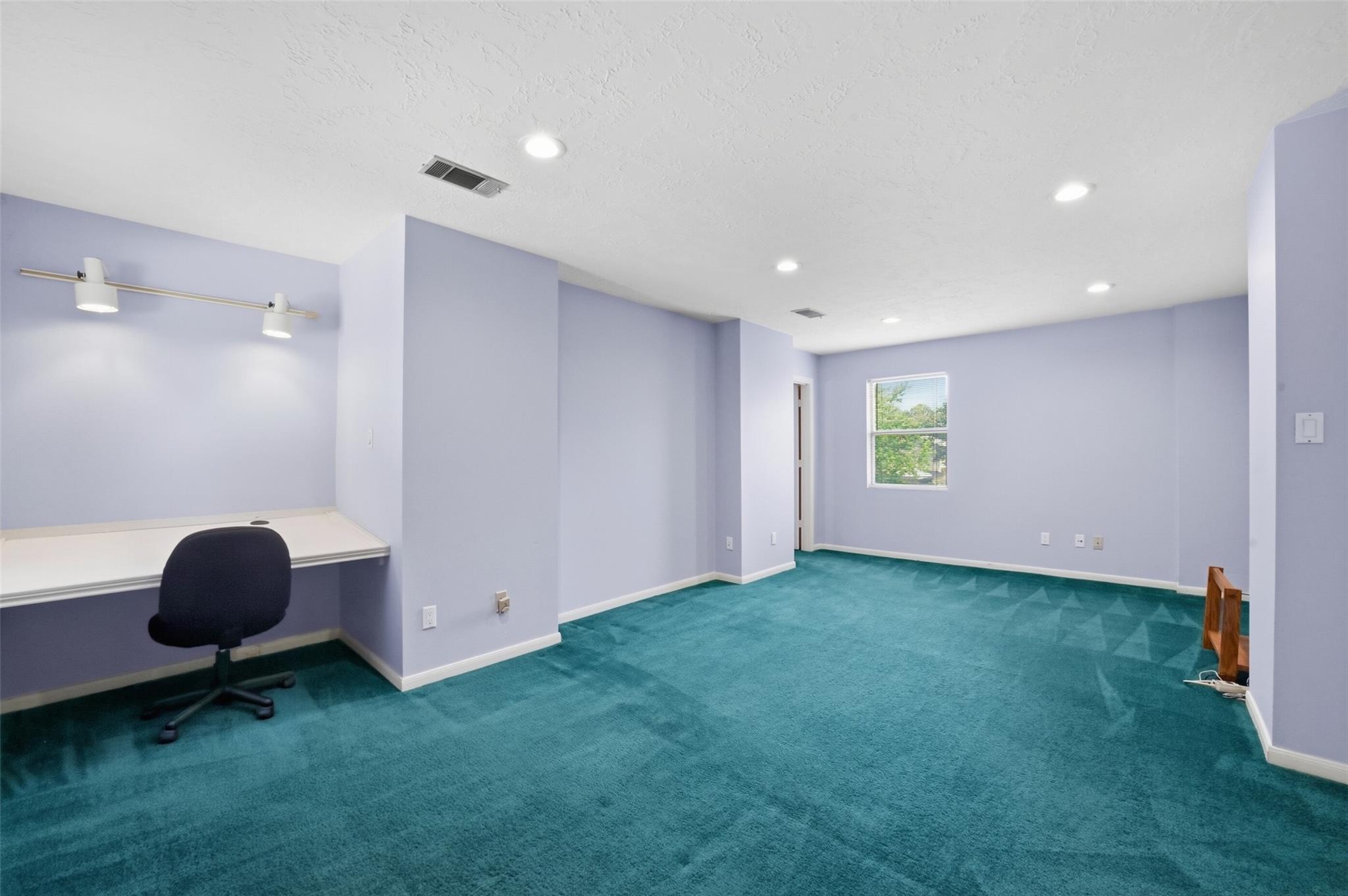 8130 Fernbrook Lane
