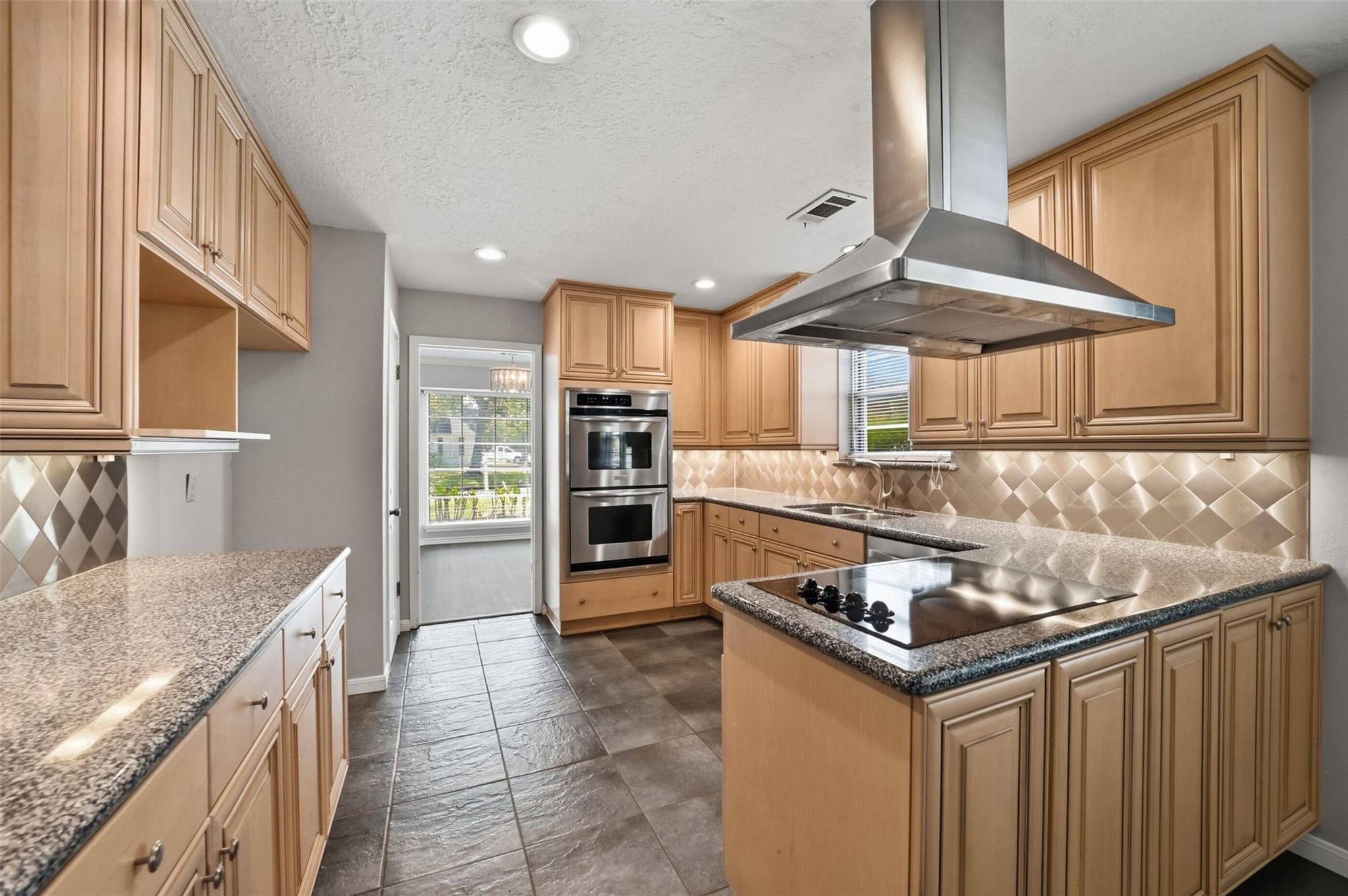 8130 Fernbrook Lane