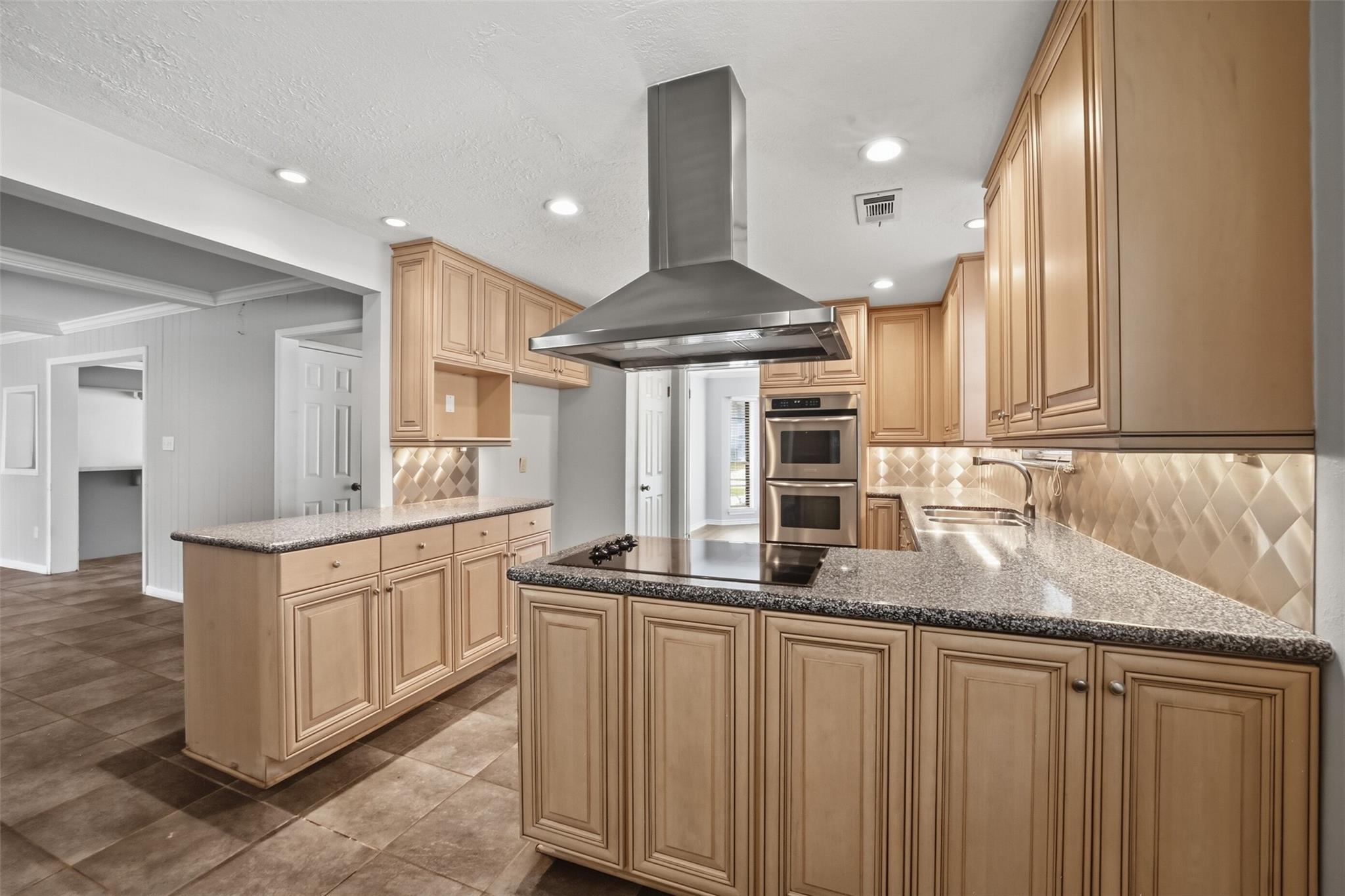 8130 Fernbrook Lane